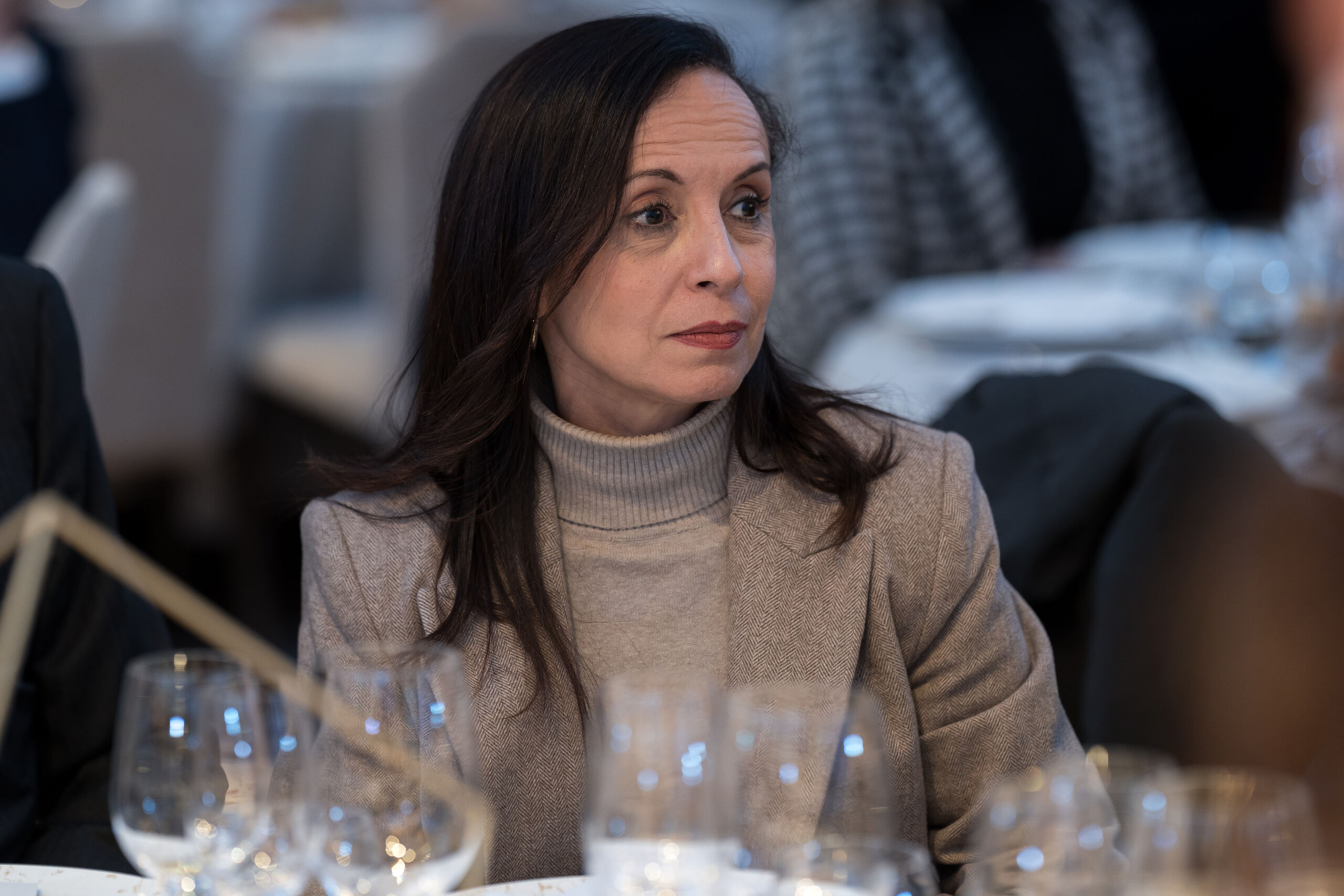 ¿Por qué Red Eléctrica tira ahora energía renovable? El gasto para evitar apagones se dispara en España