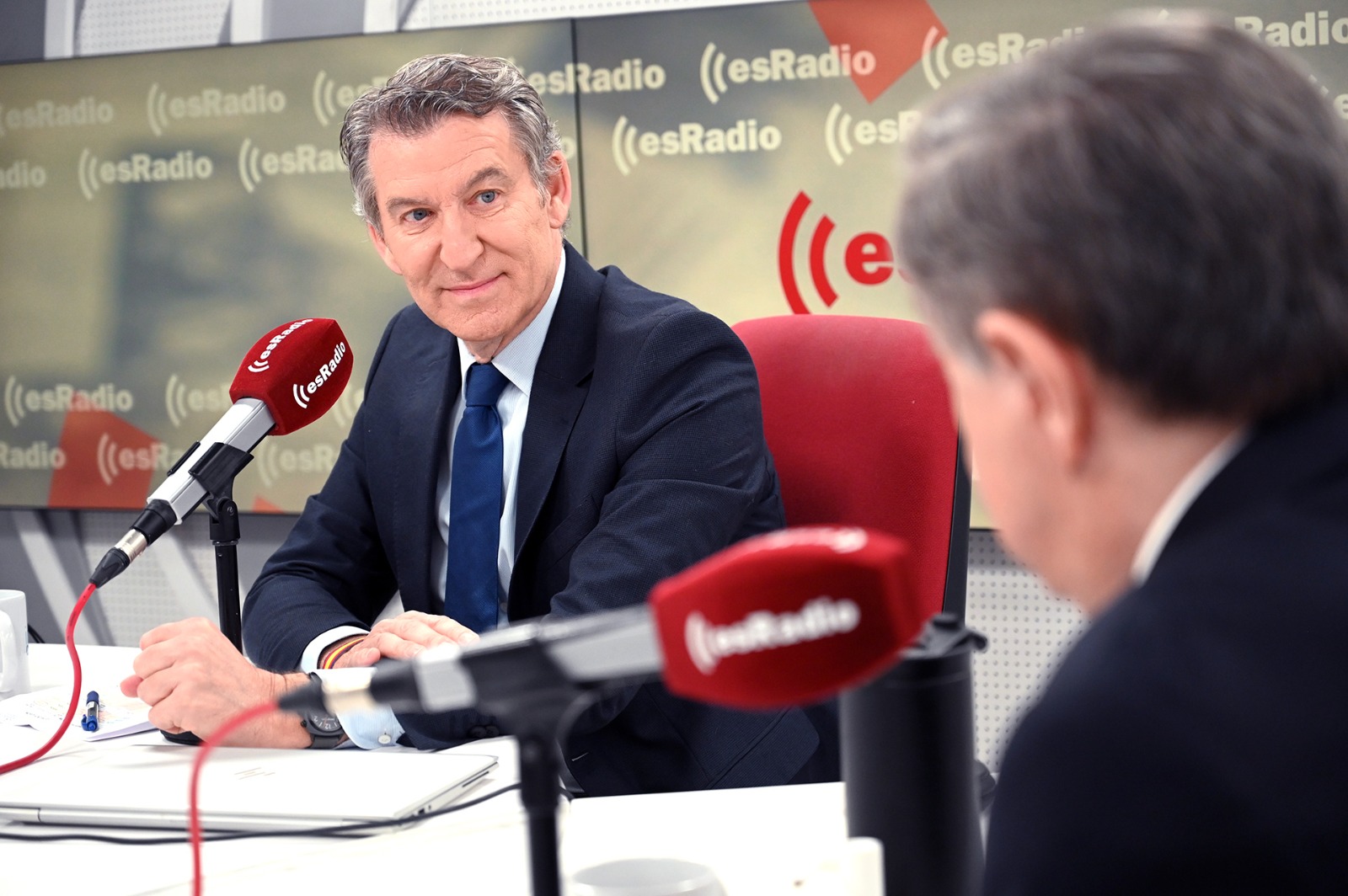 Feijóo pide a Vox que "sea claro y decida": "No podemos irnos a mayo sin una solución"