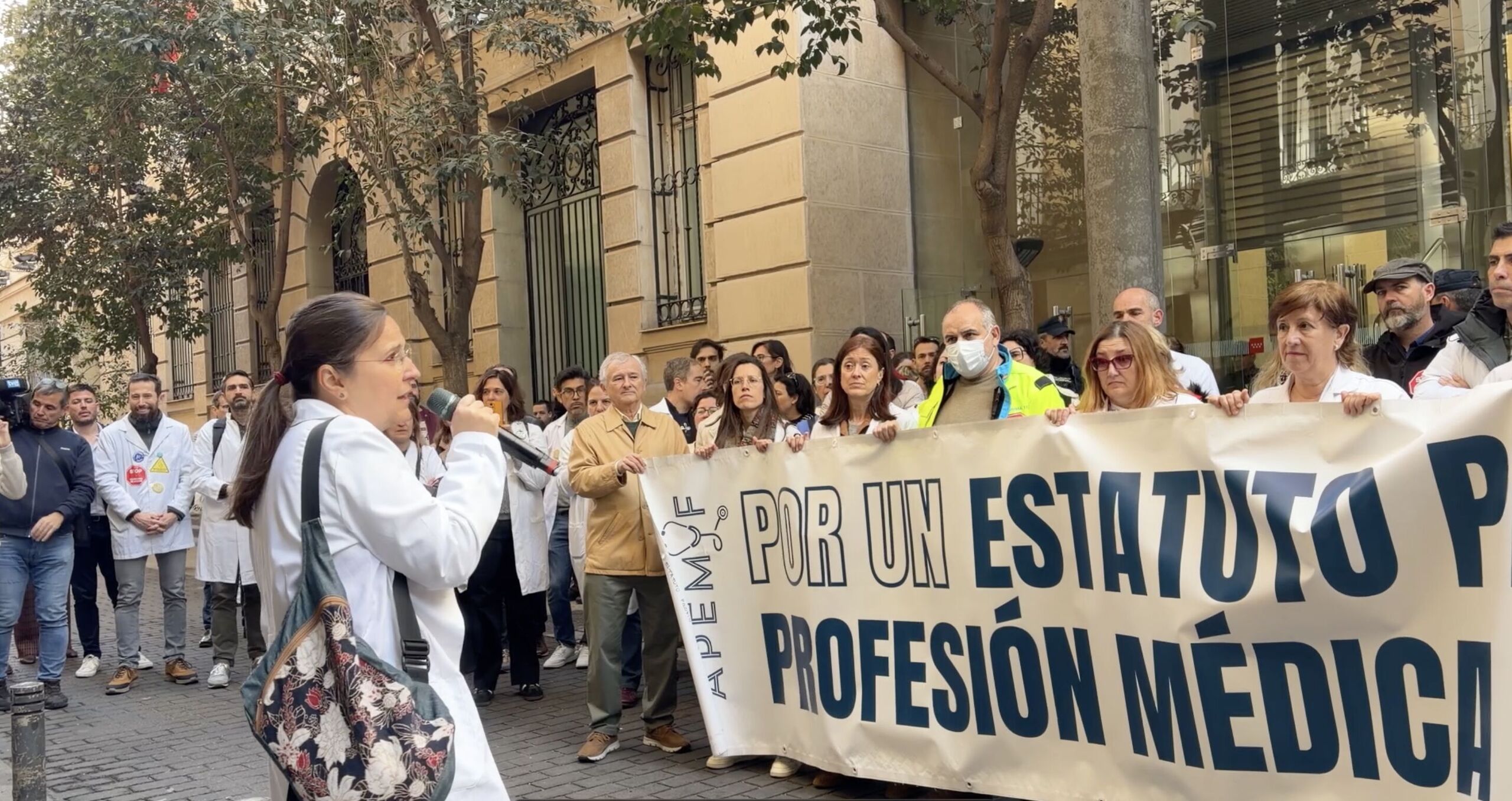 La huelga de médicos suspende 181.000 consultas y cuesta ya 14 millones de euros a la sanidad madrileña