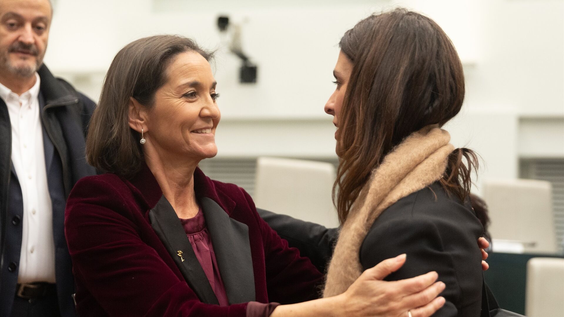 "Chapuzas las hace Almeida": euforia en Más Madrid y PSOE tras la anulación del 'tasazo' de basuras