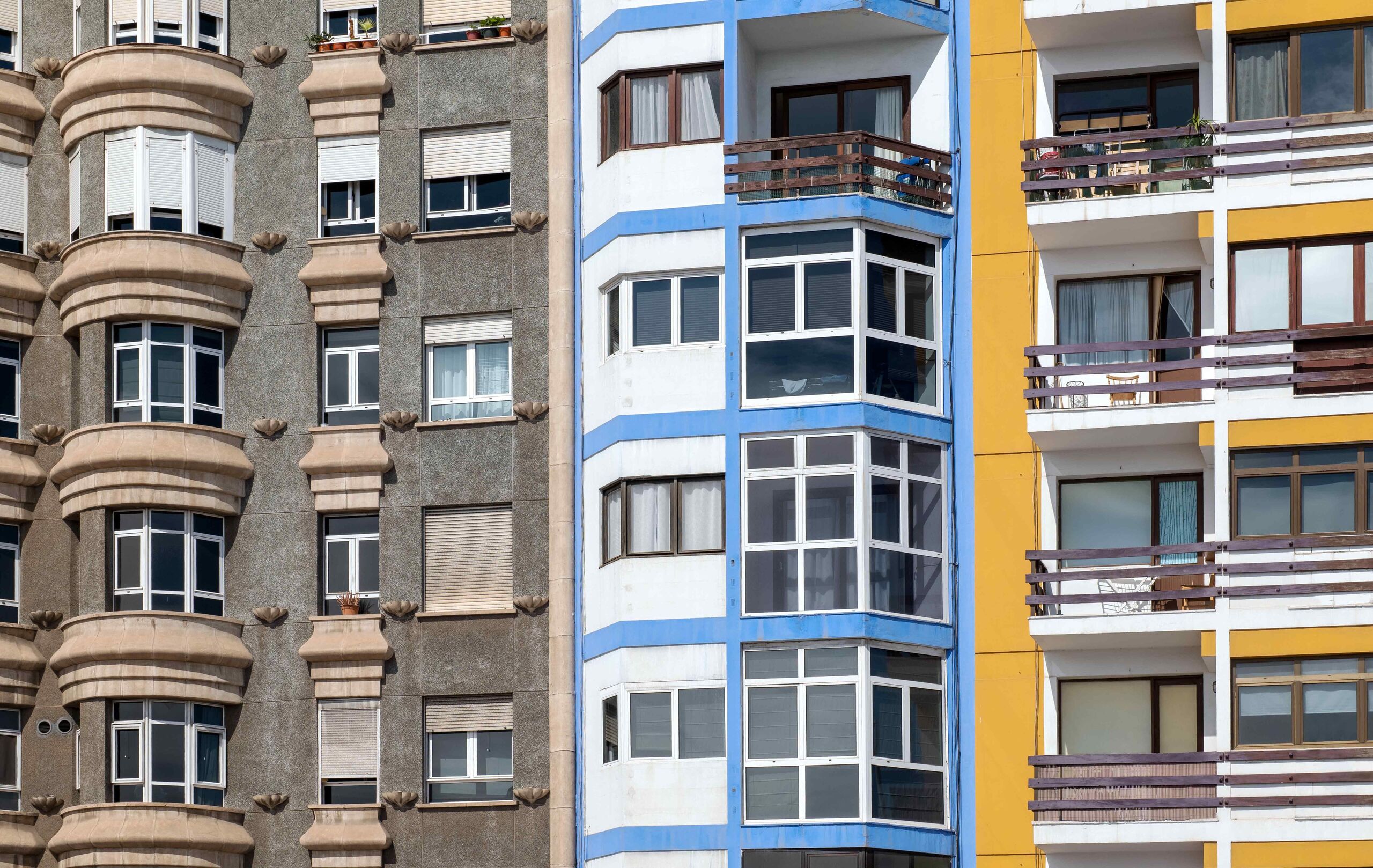 Comprarte una casa con un desconocido: la última y dudosa fórmula ante la crisis de vivienda en España