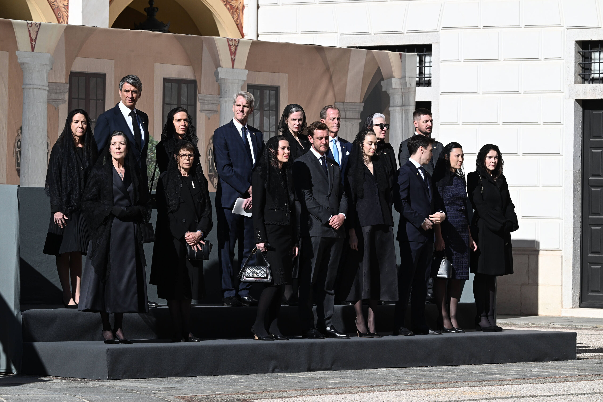 carolina-de-monaco-estefania-de-monaco-visita-leon-xiv.jpg