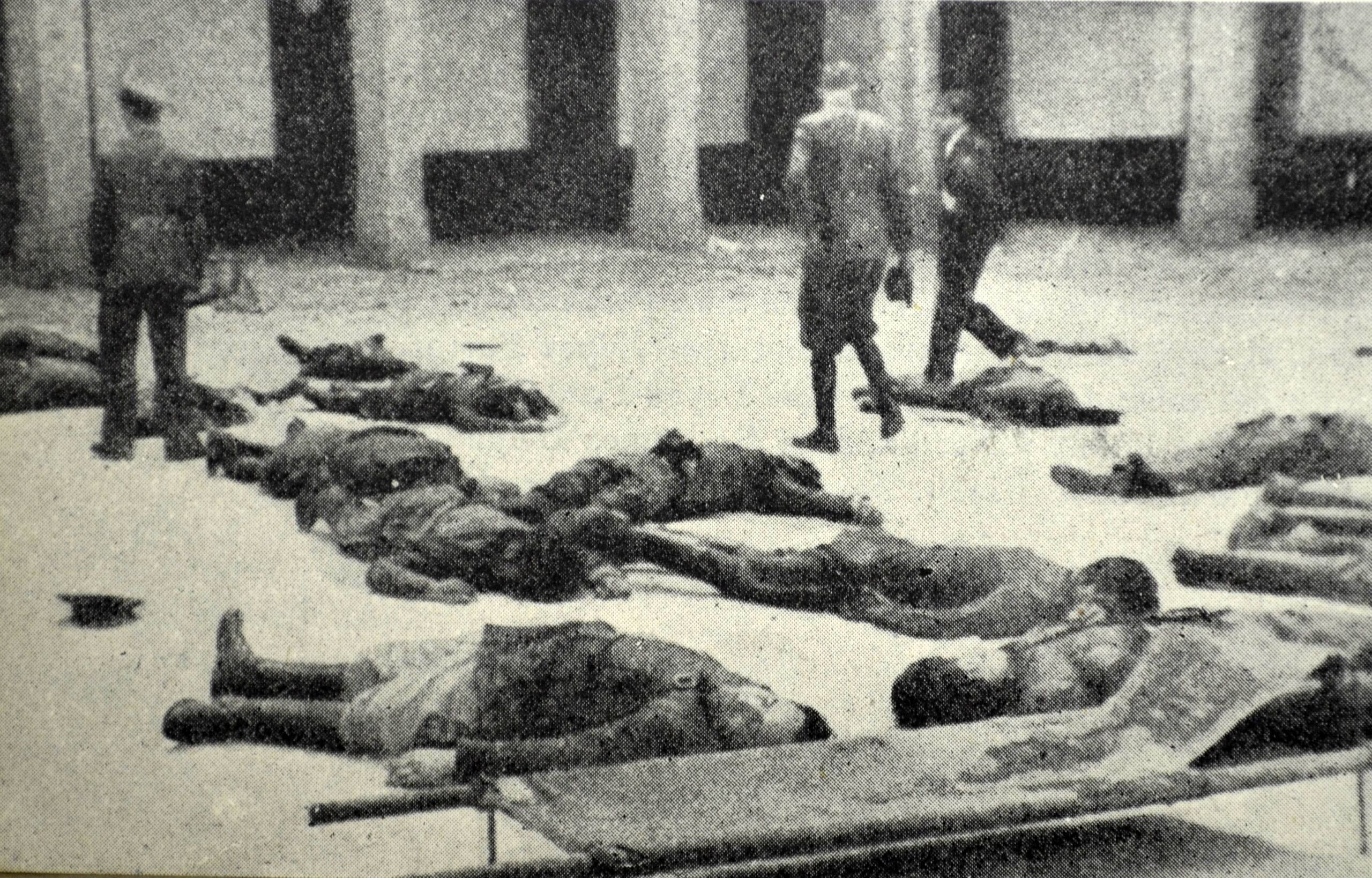 La insólita historia del médico de la escolta de Azaña que salvó a los heridos del Cuartel de la Montaña