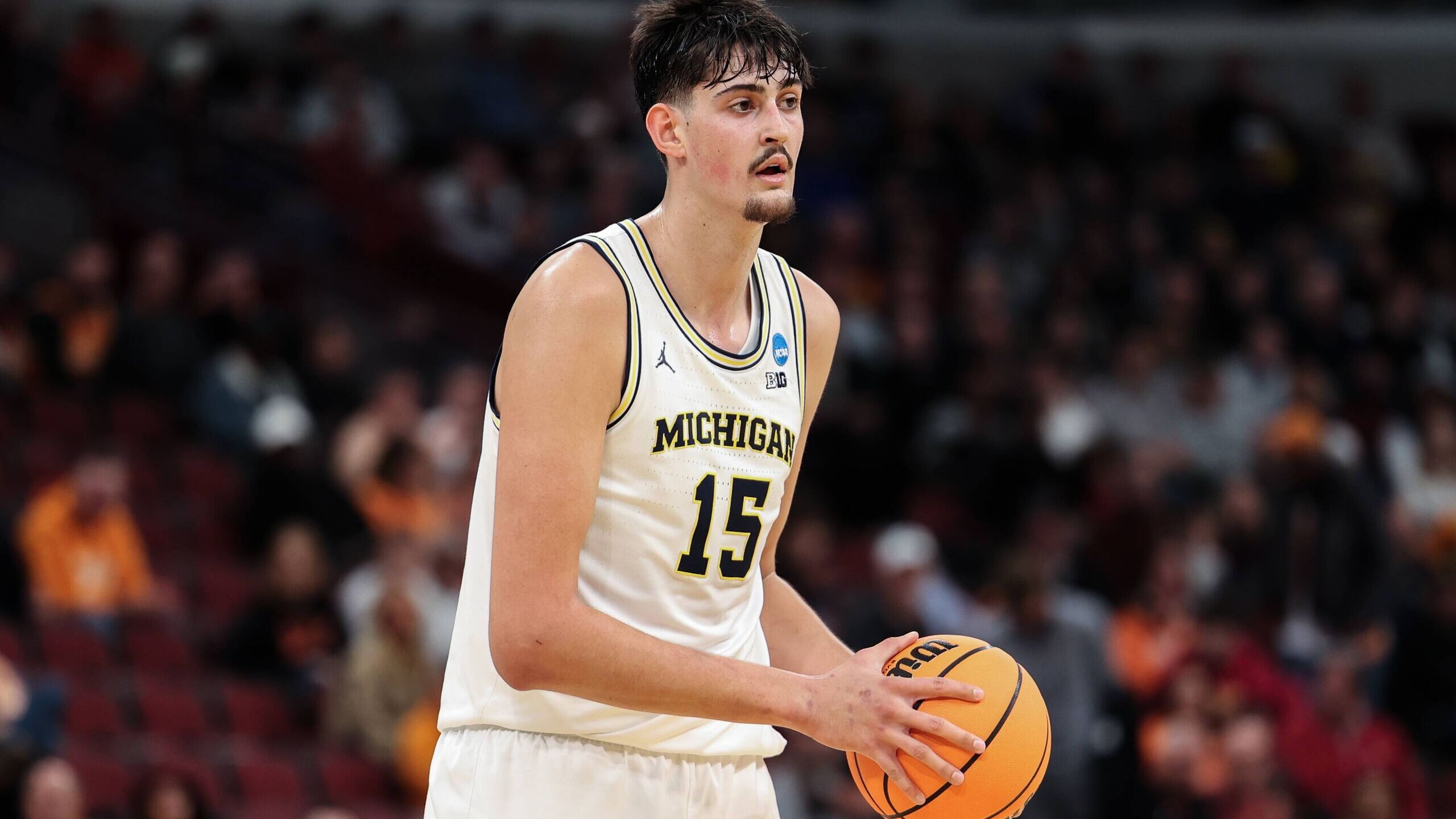 Aday Mara deslumbra en la 'March Madness' y hace historia en EEUU