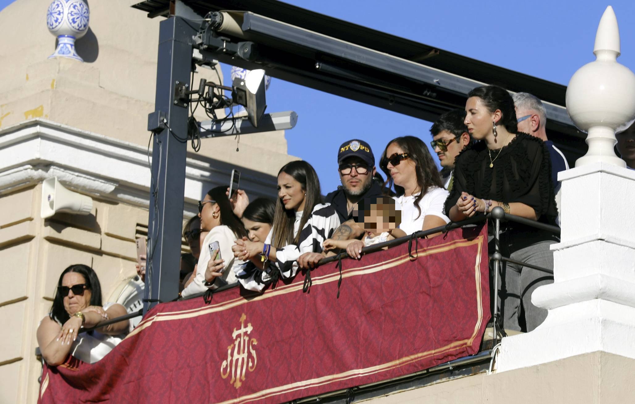 Anabel Pantoja y Kiko Rivera juntos en la Semana Santa de Sevilla