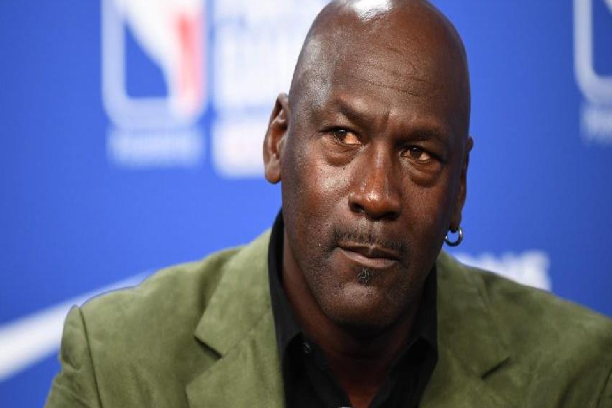 Michael Jordan: "Ojalá pudiera coger un balón de baloncesto"