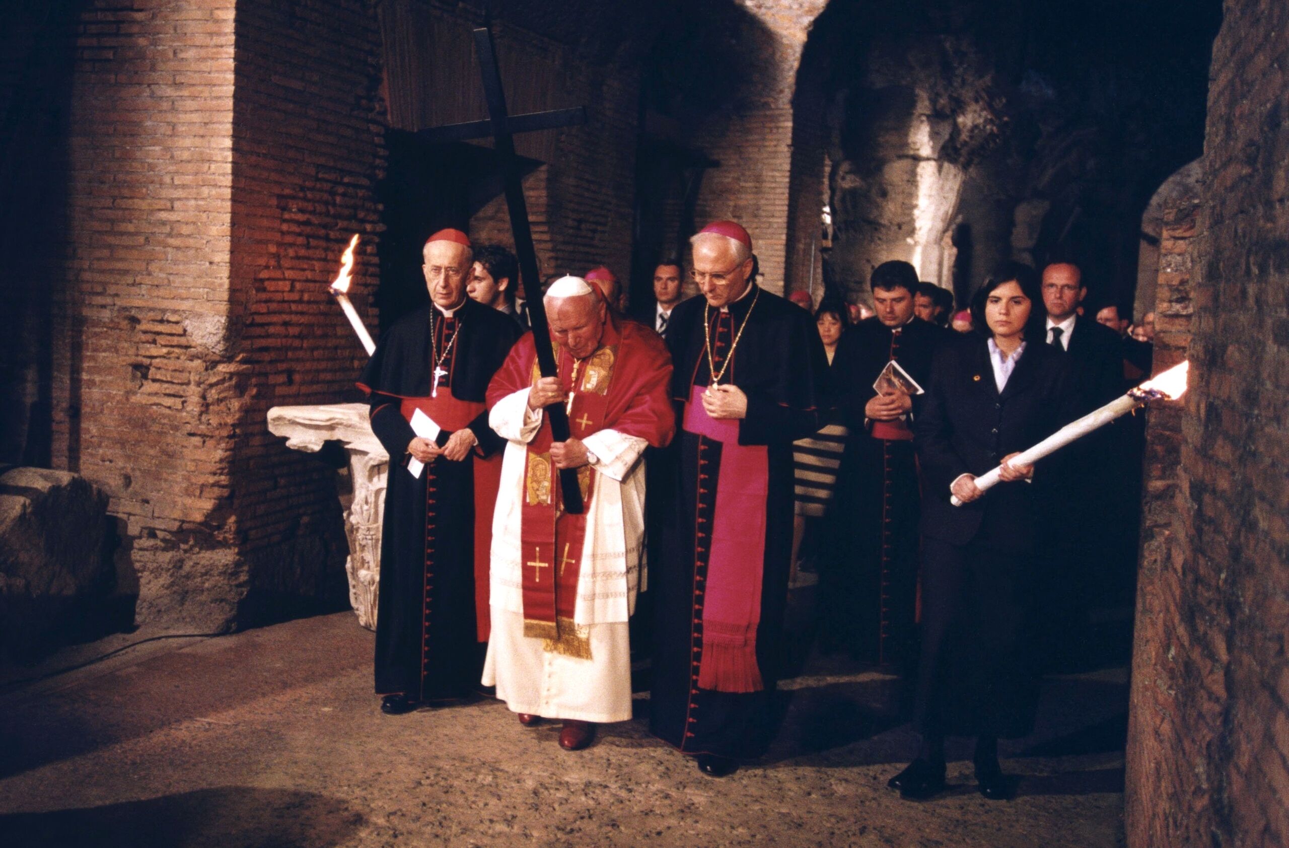 La historia del viacrucis: de Tierra Santa al Coliseo romano gracias a un español