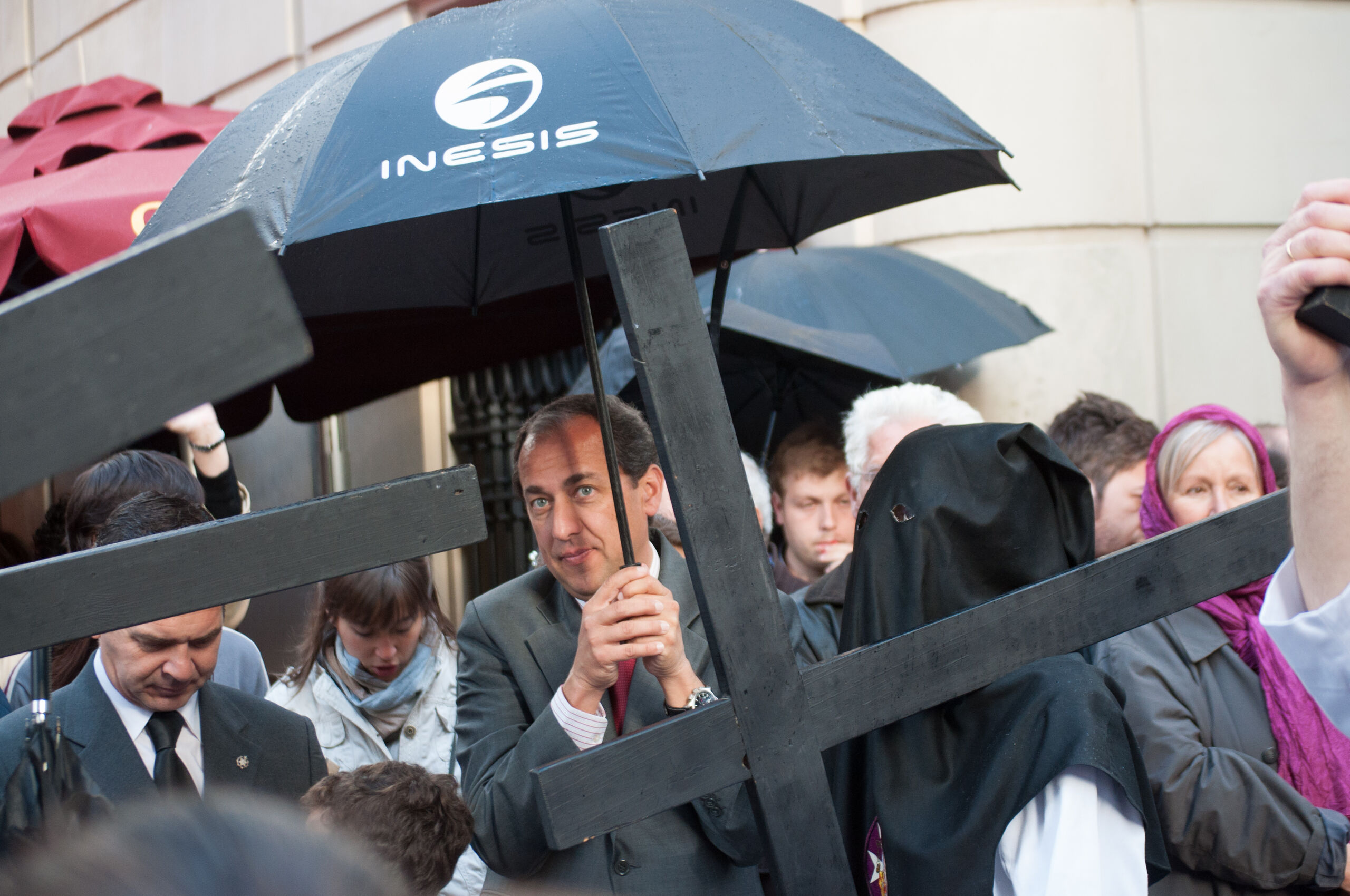 La borrasca Erminio y el viento marcan el Jueves Santo antes del ascenso térmico general