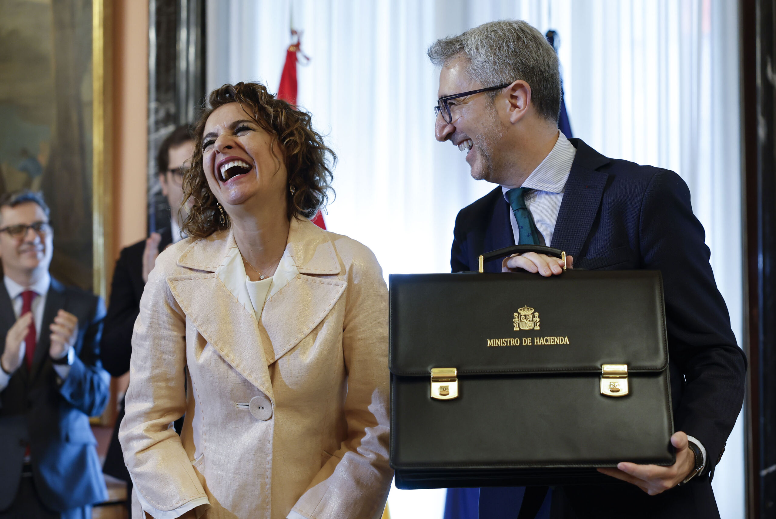 Hacienda acelera la velocidad de recaudación y roza los 58.000 millones en los últimos dos meses de Montero