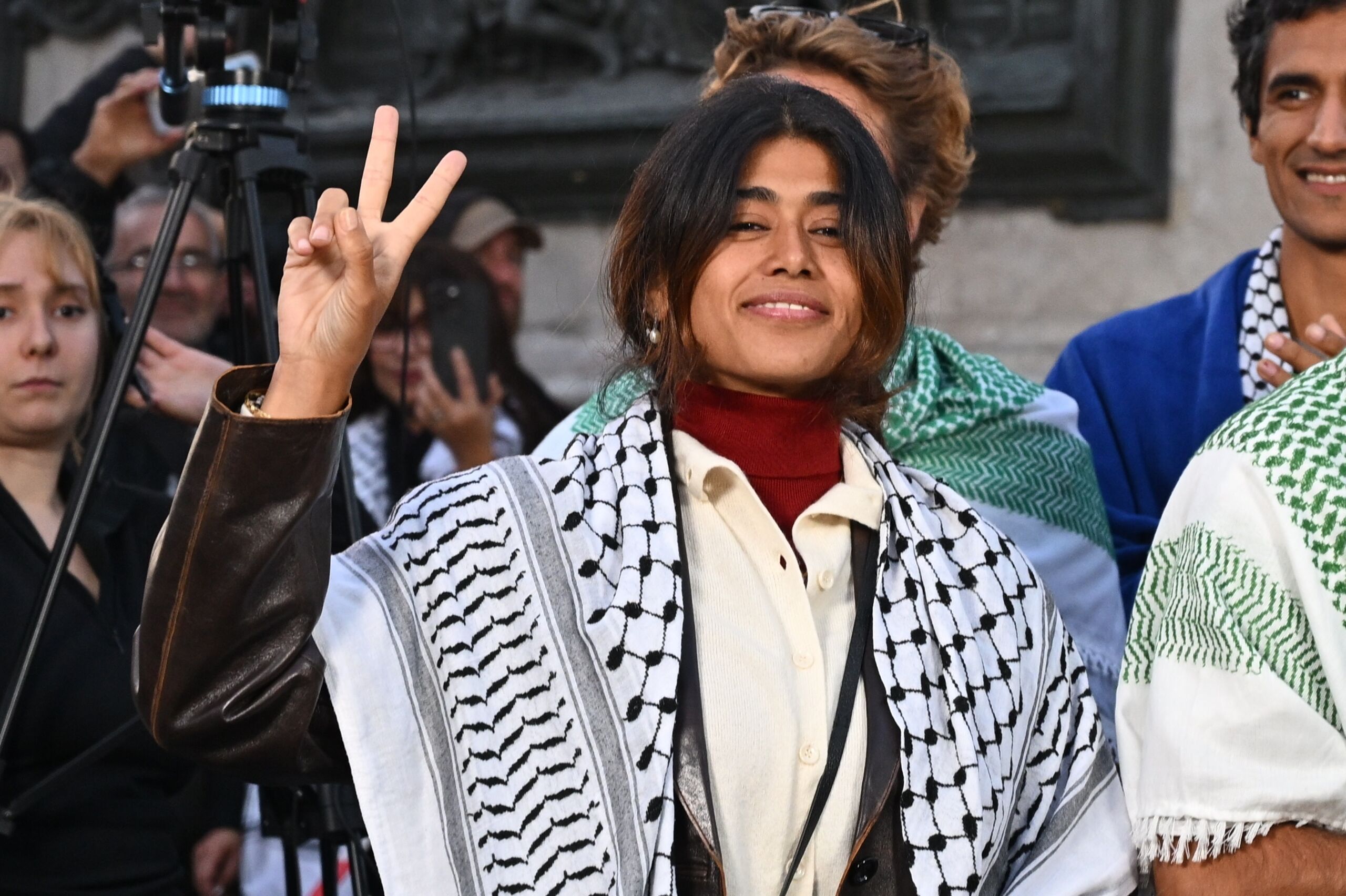 Una eurodiputada de origen palestino, detenida al llevar drogas cuando declaraba por apología del terrorismo