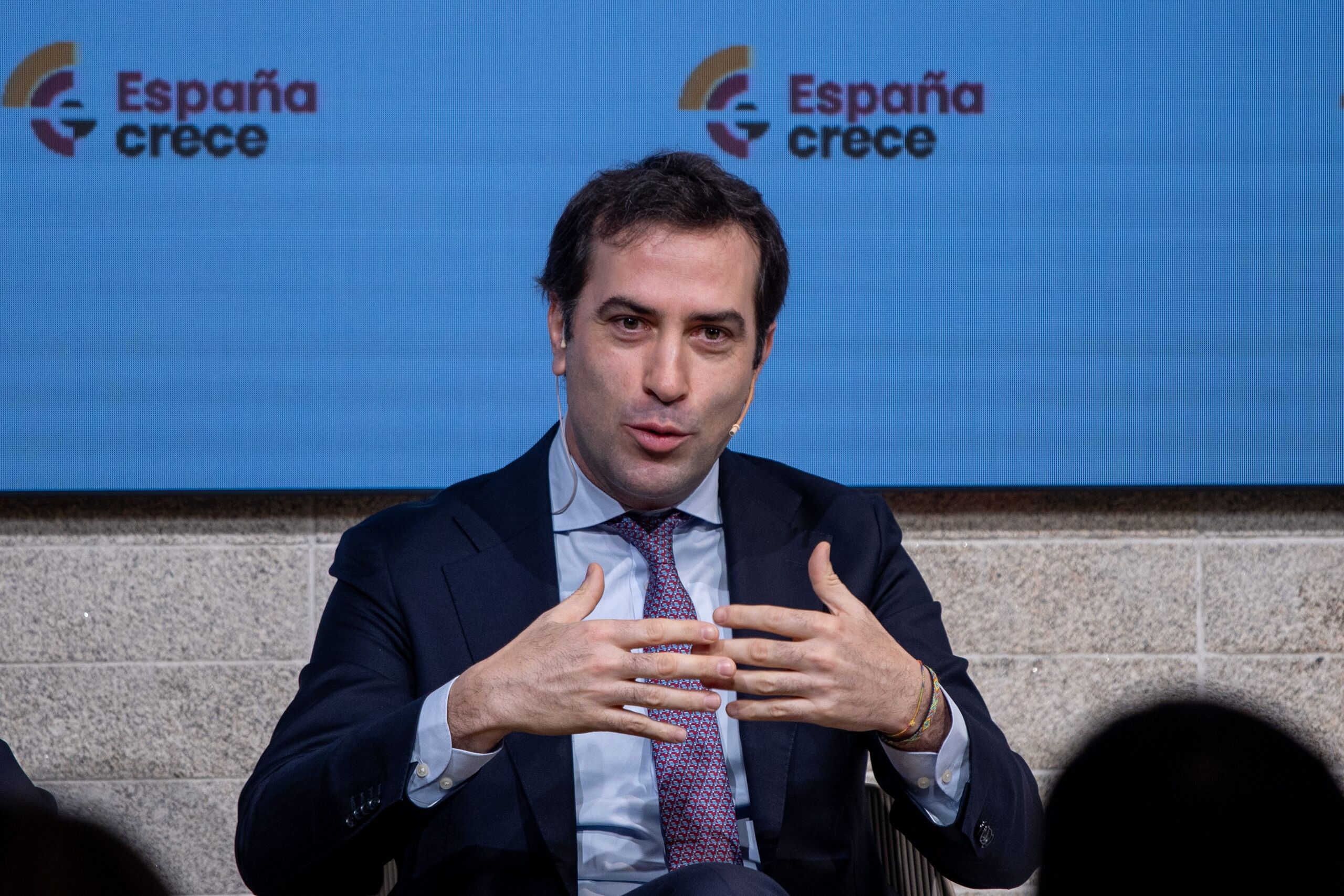 La 'solución' de España y otros cuatro países para la crisis de precios de la energía: un impuesto a las empresas