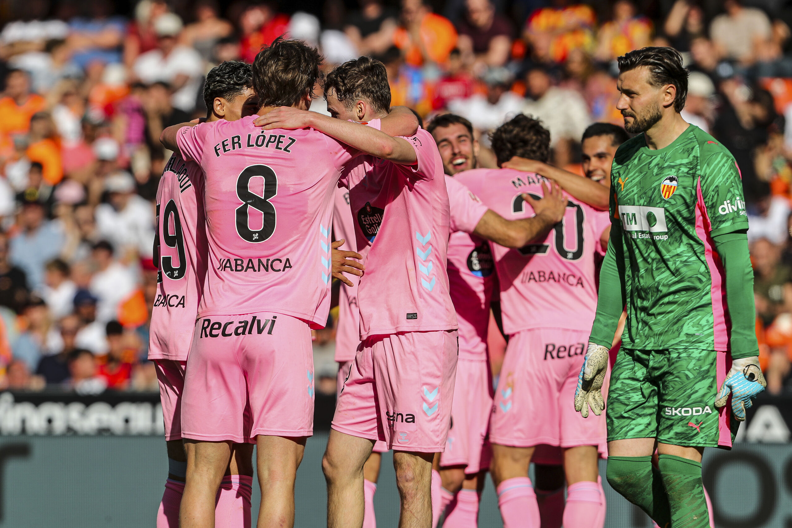 El Celta remonta en Mestalla y mira a la Champions