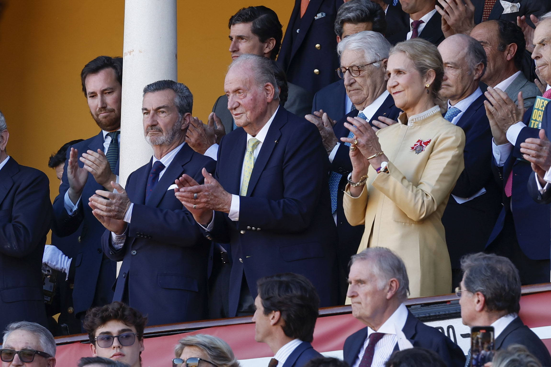 Almuerzo en un exclusivo club y tarde de toros en la Maestranza: así ha sido la estancia de Juan Carlos I en Sevilla
