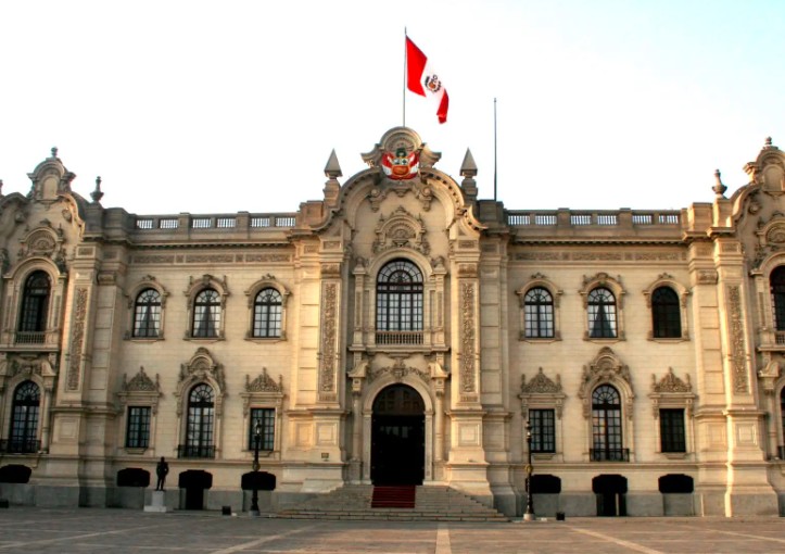 Perú, nuevamente en una encrucijada para evitar el desastre de 2021