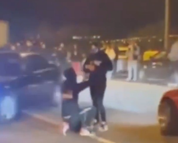 Herido muy grave al ser atropellado cuando pedía matrimonio a su pareja en una concentración ilegal de coches tuneados