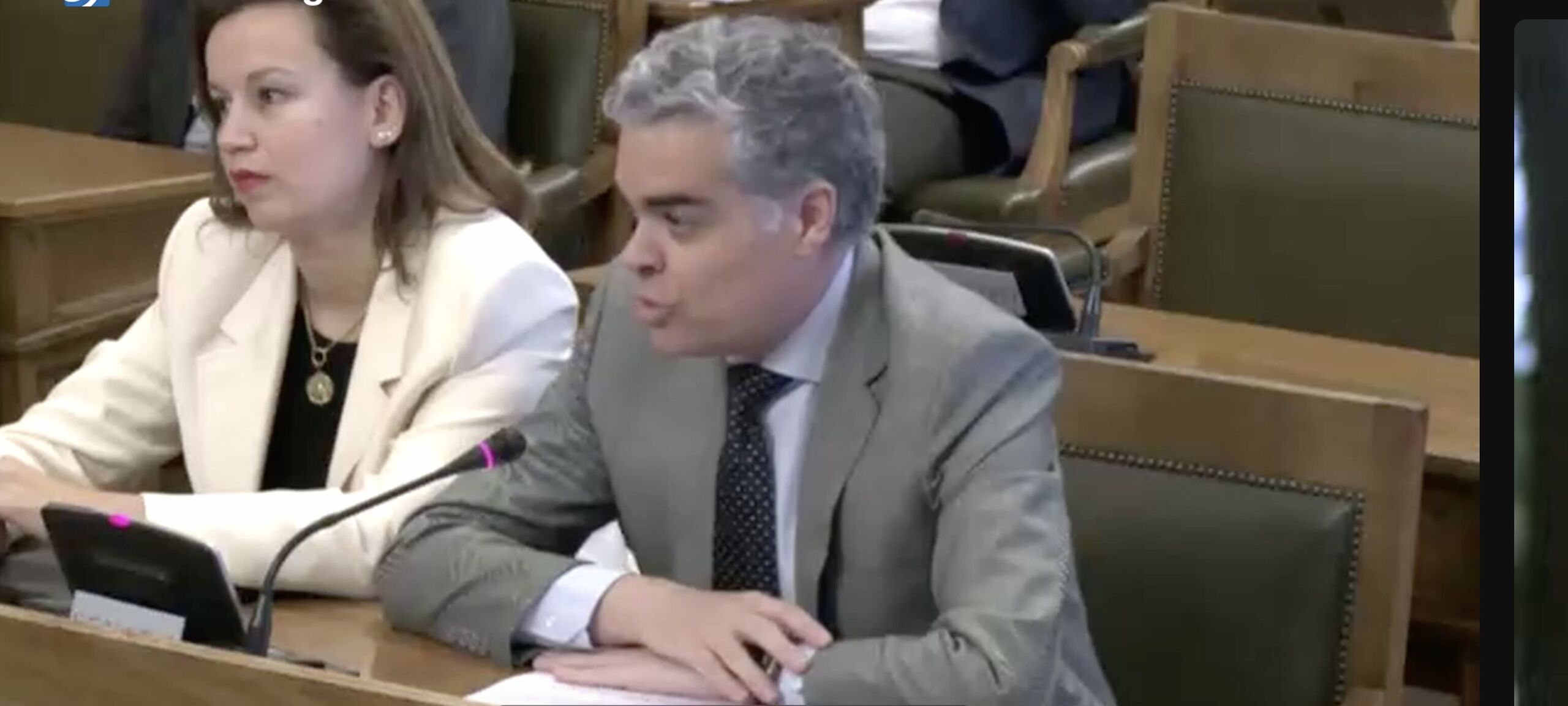 Bildu y PSOE se enfrentan al PP por los esclavos cubanos denunciados en La Radioteca