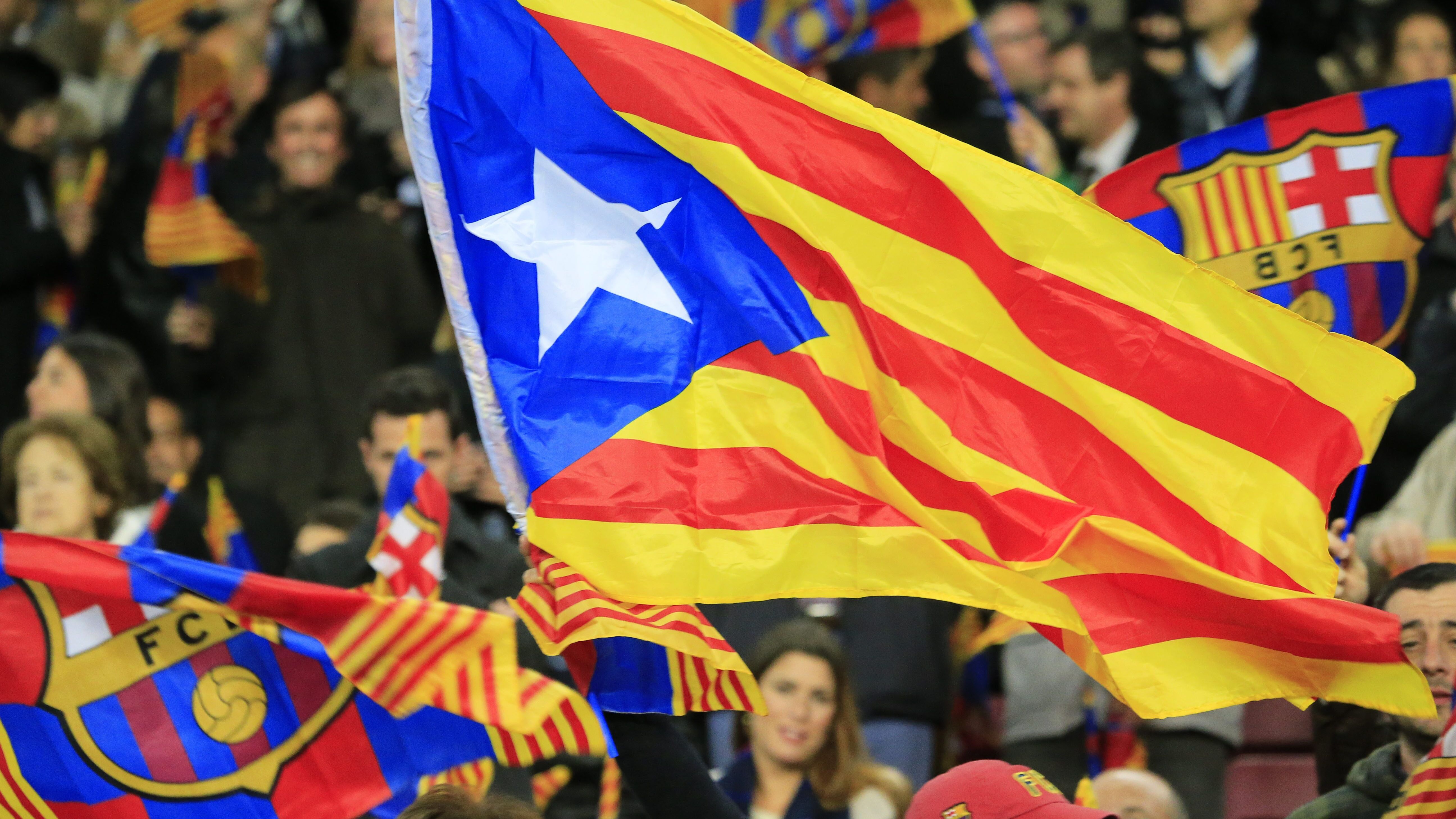 El separatismo pide prohibir la bandera de España en la visita del Atlético al Camp Nou