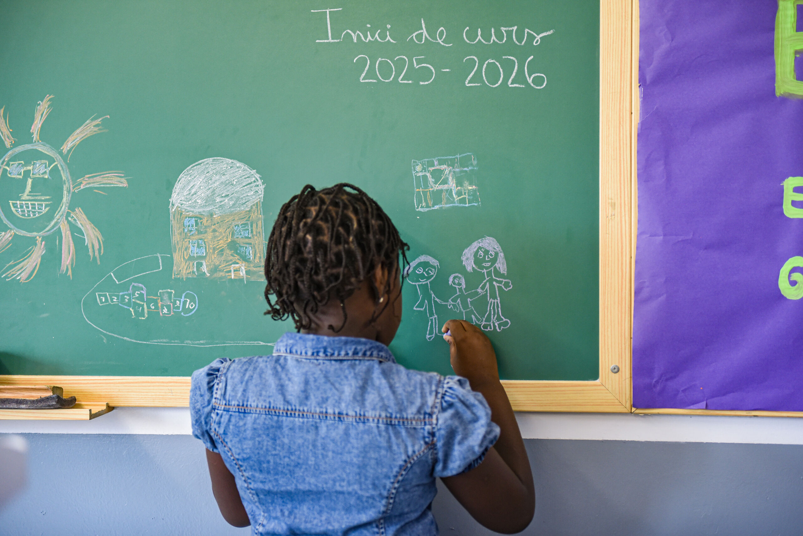 La lucha sin tregua de la AEB contra la discriminación del idioma español en los colegios catalanes