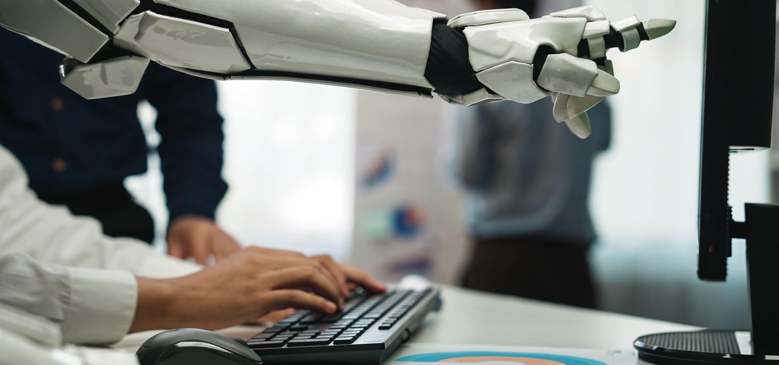 El fin de la falacia ludita: la inteligencia artificial crea 640.000 empleos en EEUU