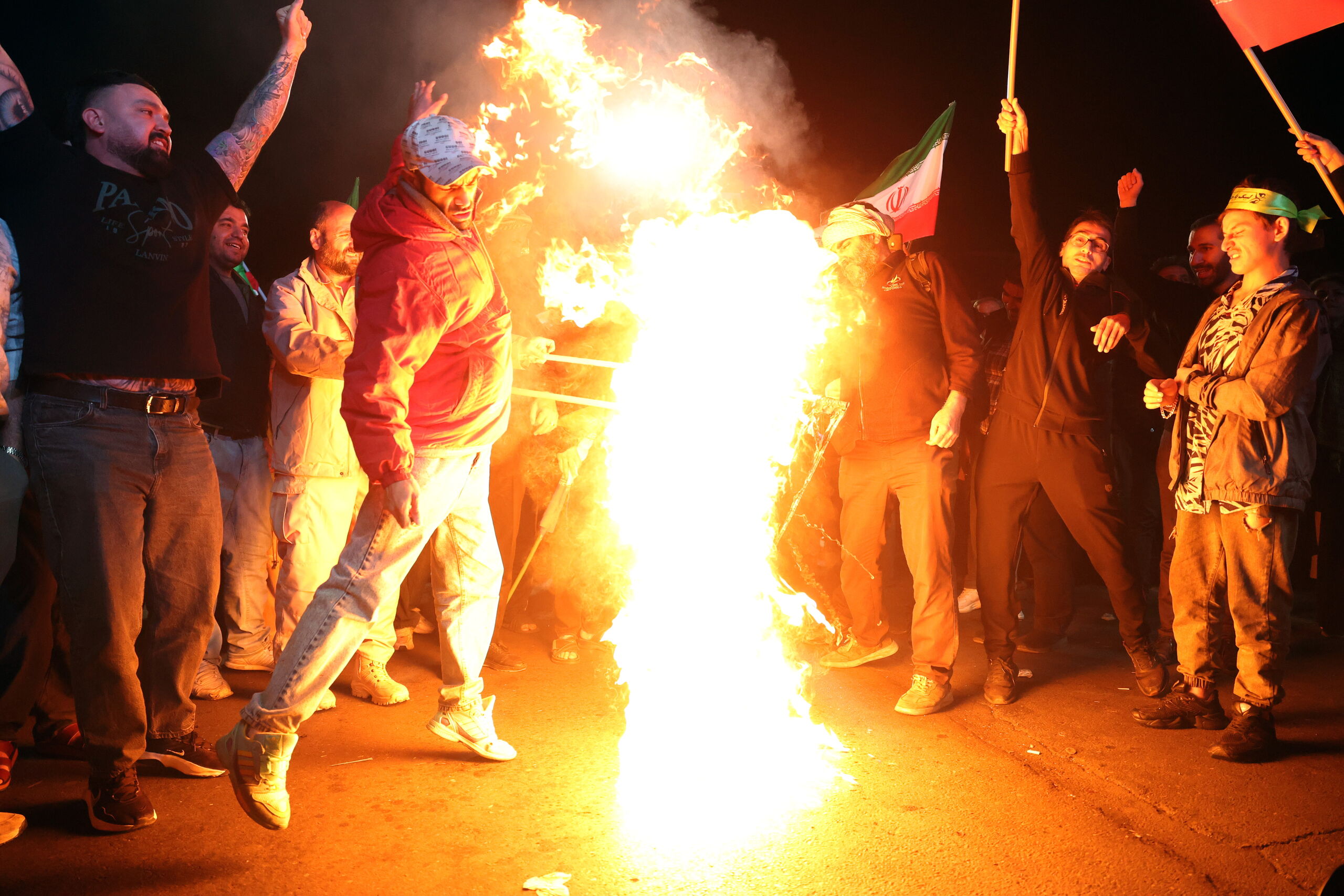 Misiles, uranio, Ormuz...: qué se sabe de las condiciones de EEUU e Irán para el alto el fuego