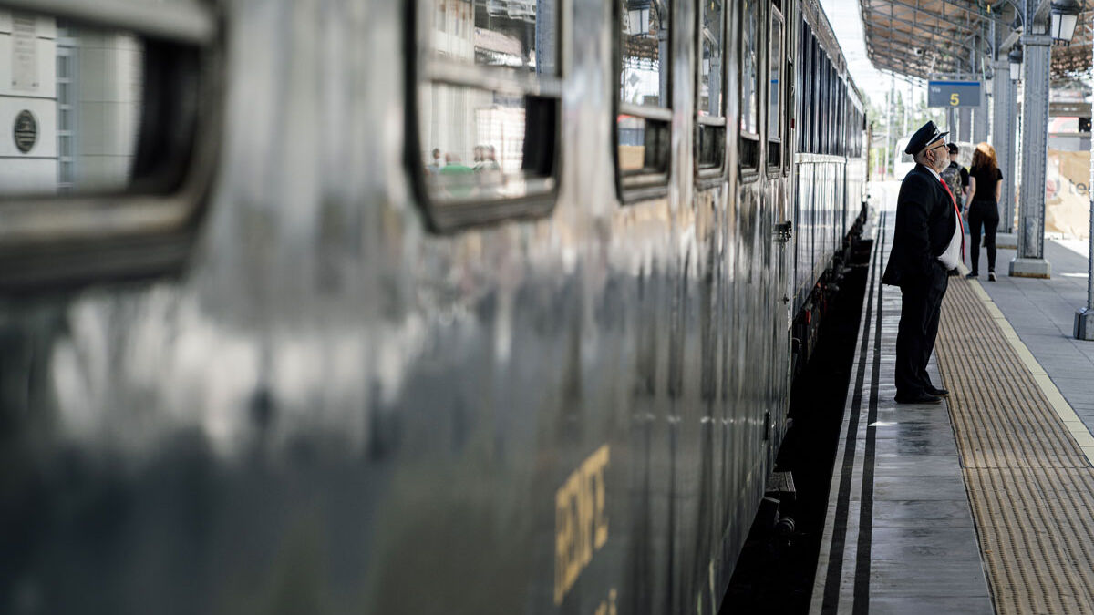 Un viaje a la época de Isabel II: vuelve el histórico Tren de la Fresa en Madrid