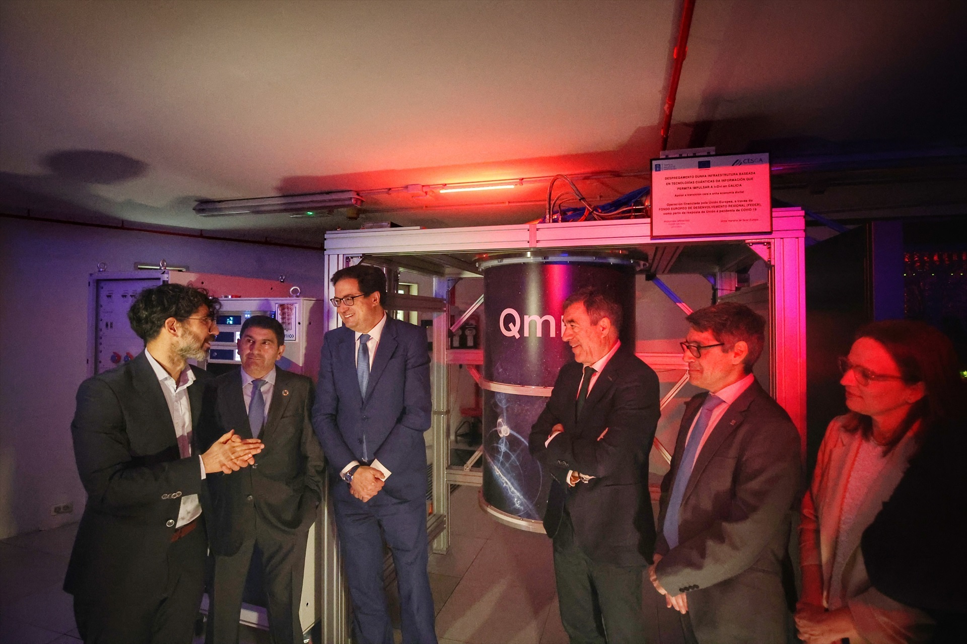 El ministro Óscar López visita el CESGA, 'clave' en las políticas nacionales de IA, computación y datos