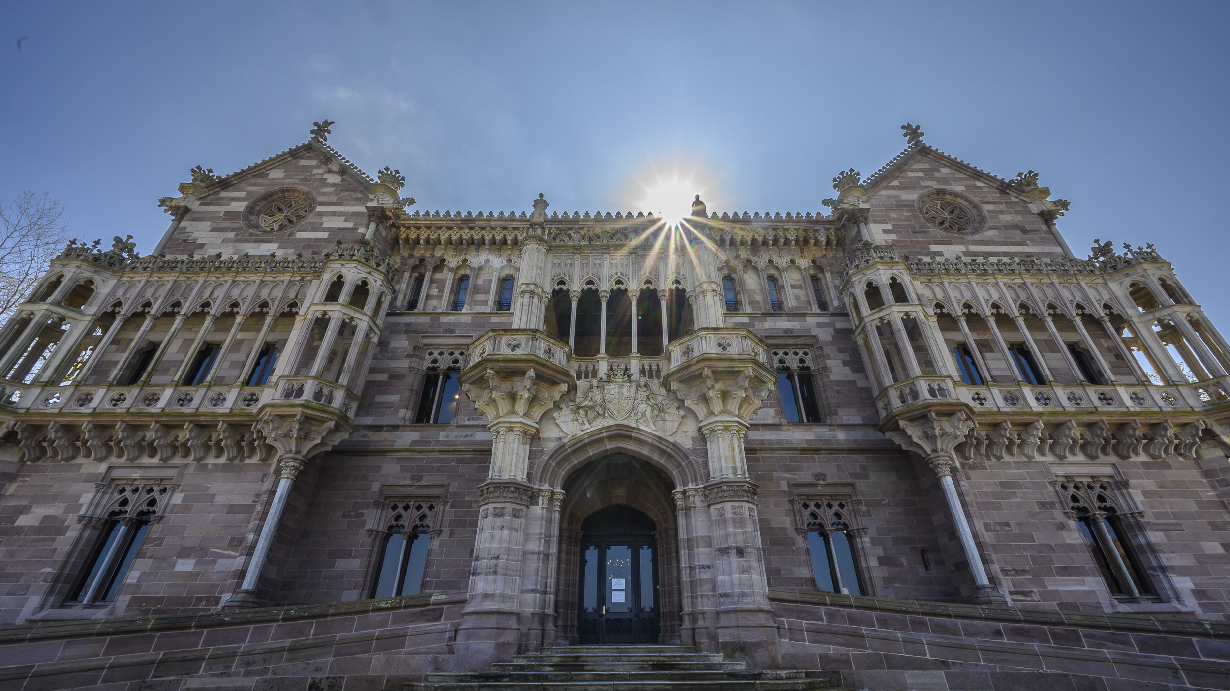 El pueblo que cambió radicalmente (y a mejor) por la visita de un rey