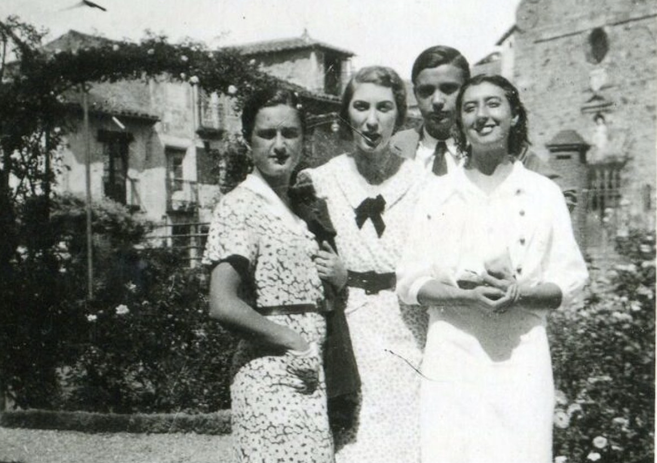 Las enfermeras de Somiedo: depositadas en la sede del PSOE para que las violase quien quisiera