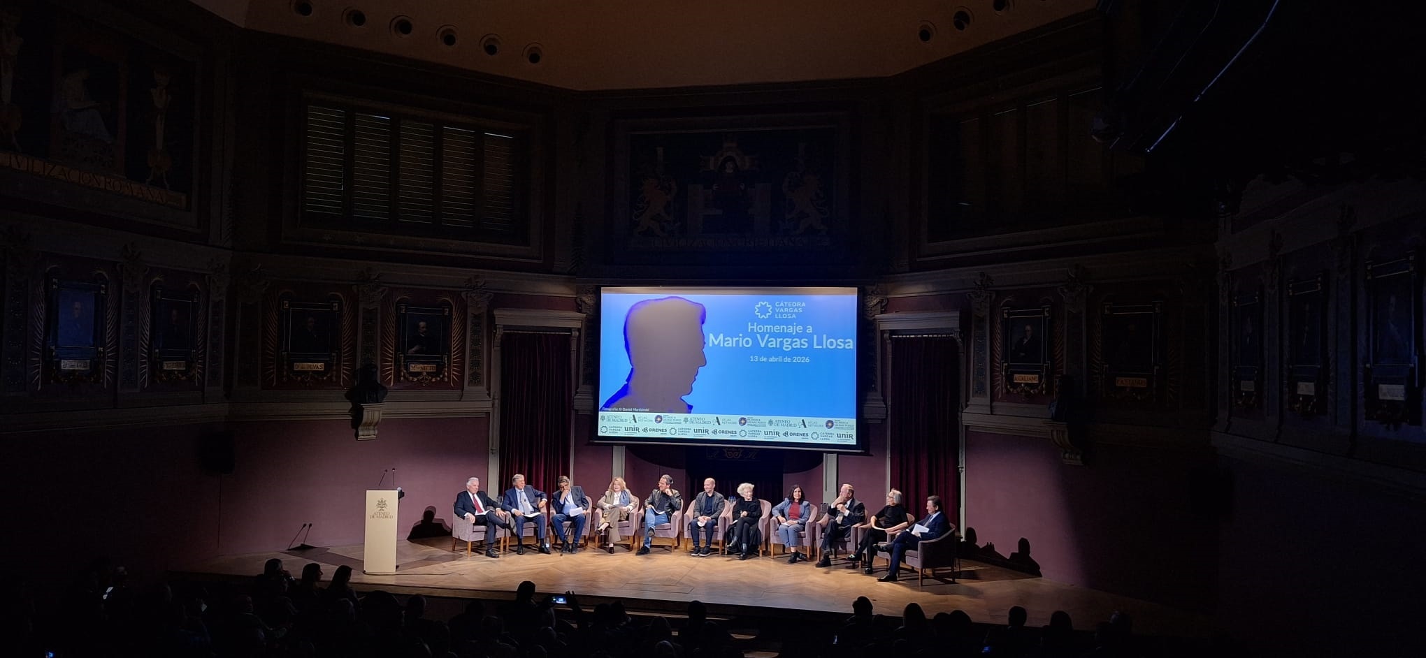 El mundo de la cultura se rinde al "compromiso con la verdad" de Vargas Llosa en el aniversario de su muerte