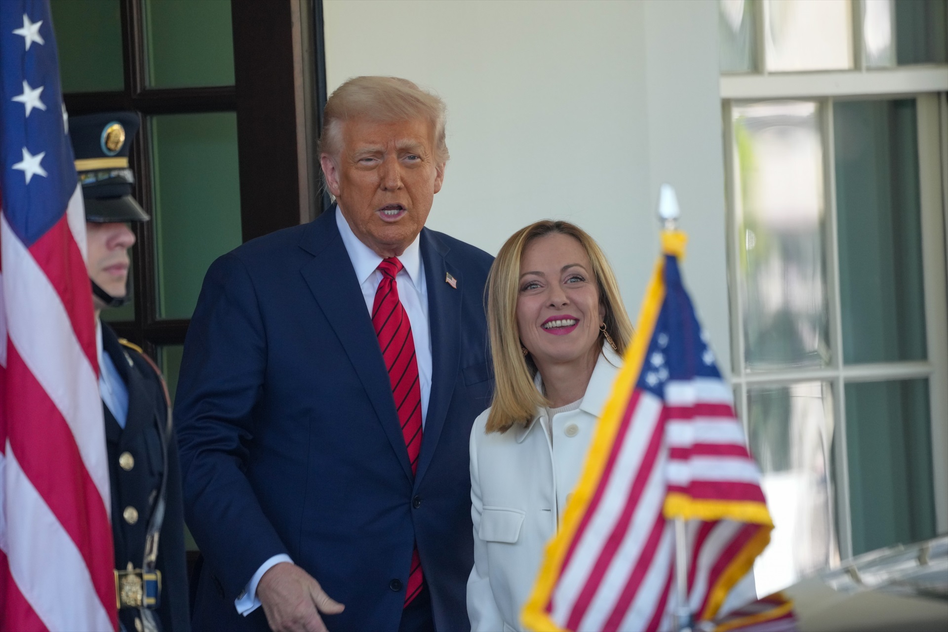 Trump cuestiona a Meloni y al Papa: "Pensé que tenía coraje, pero me equivoqué"