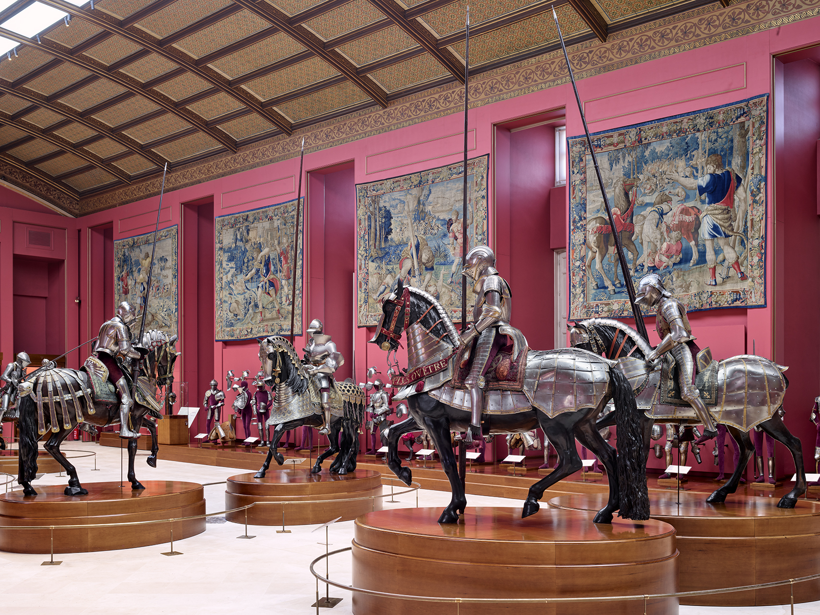 Reabre la armería del Palacio Real