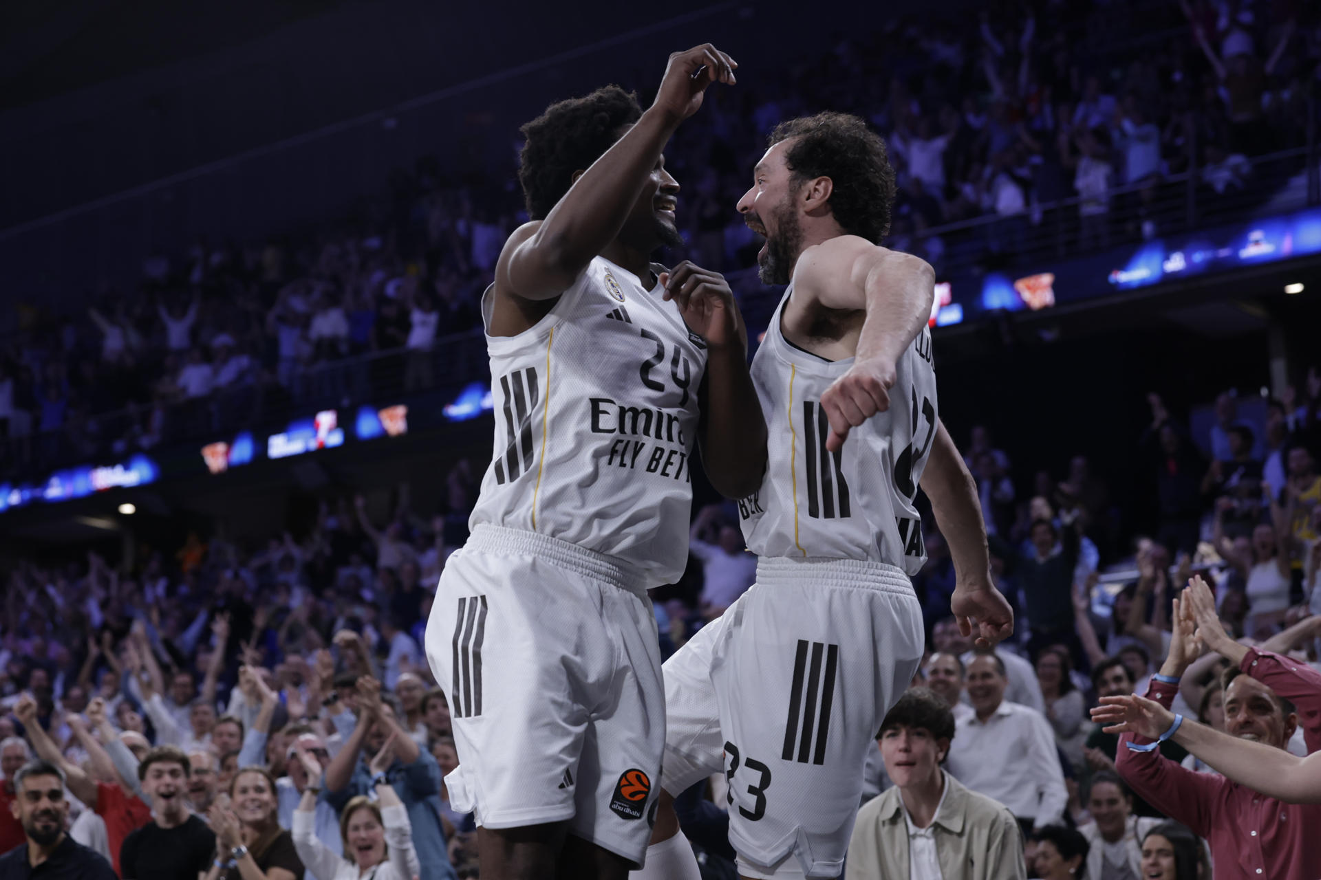 El Real Madrid arrolla al Estrella Roja y asegura la ventaja de campo en las eliminatorias