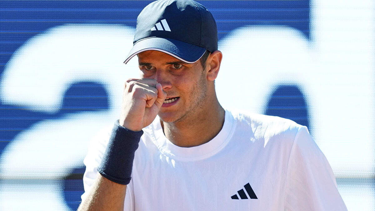 Jódar sigue soñando y jugará la semifinal de Barcelona ante Fils