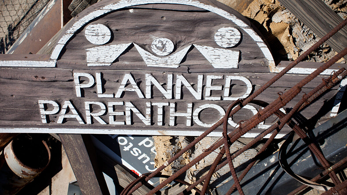 El Gobierno de Biden colaboró con activistas abortistas para rastrear y encarcelar a los provida