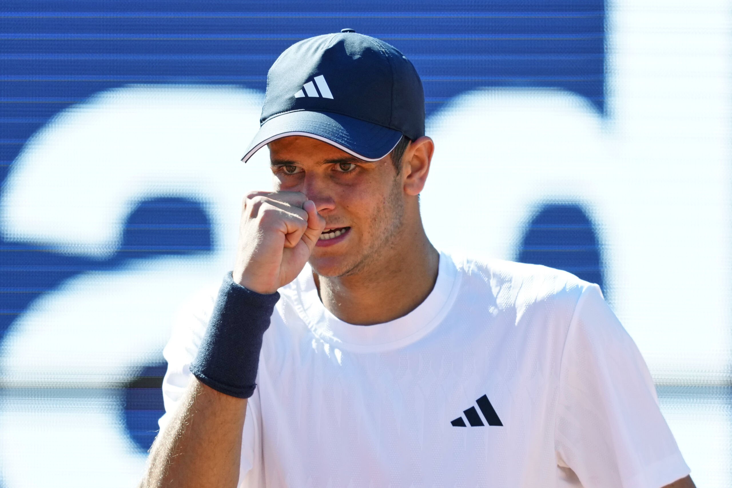 Jódar sigue soñando y jugará la semifinal de Barcelona ante Fils