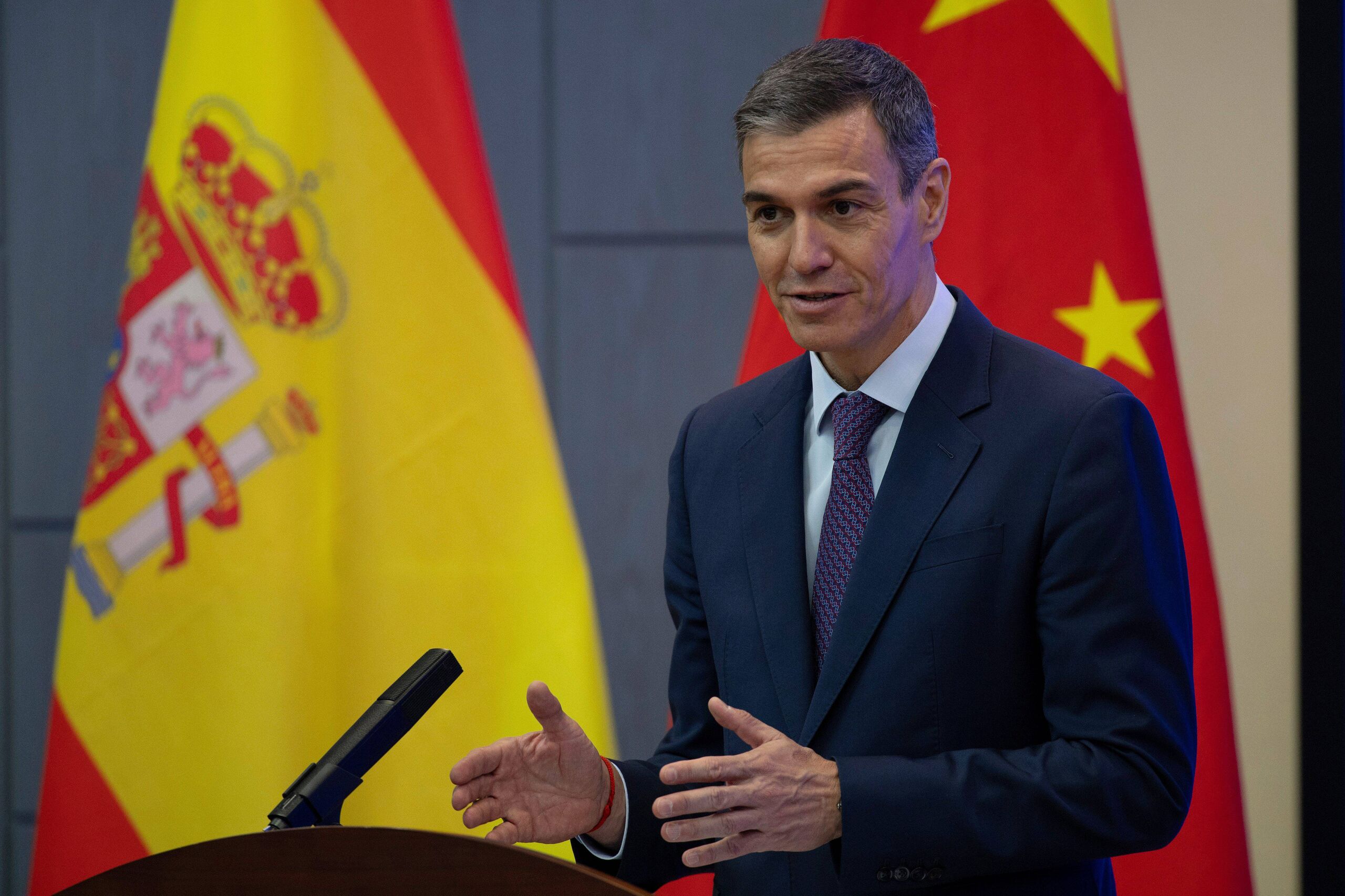 El déficit comercial de España con China se dispara un 104,9% con Sánchez