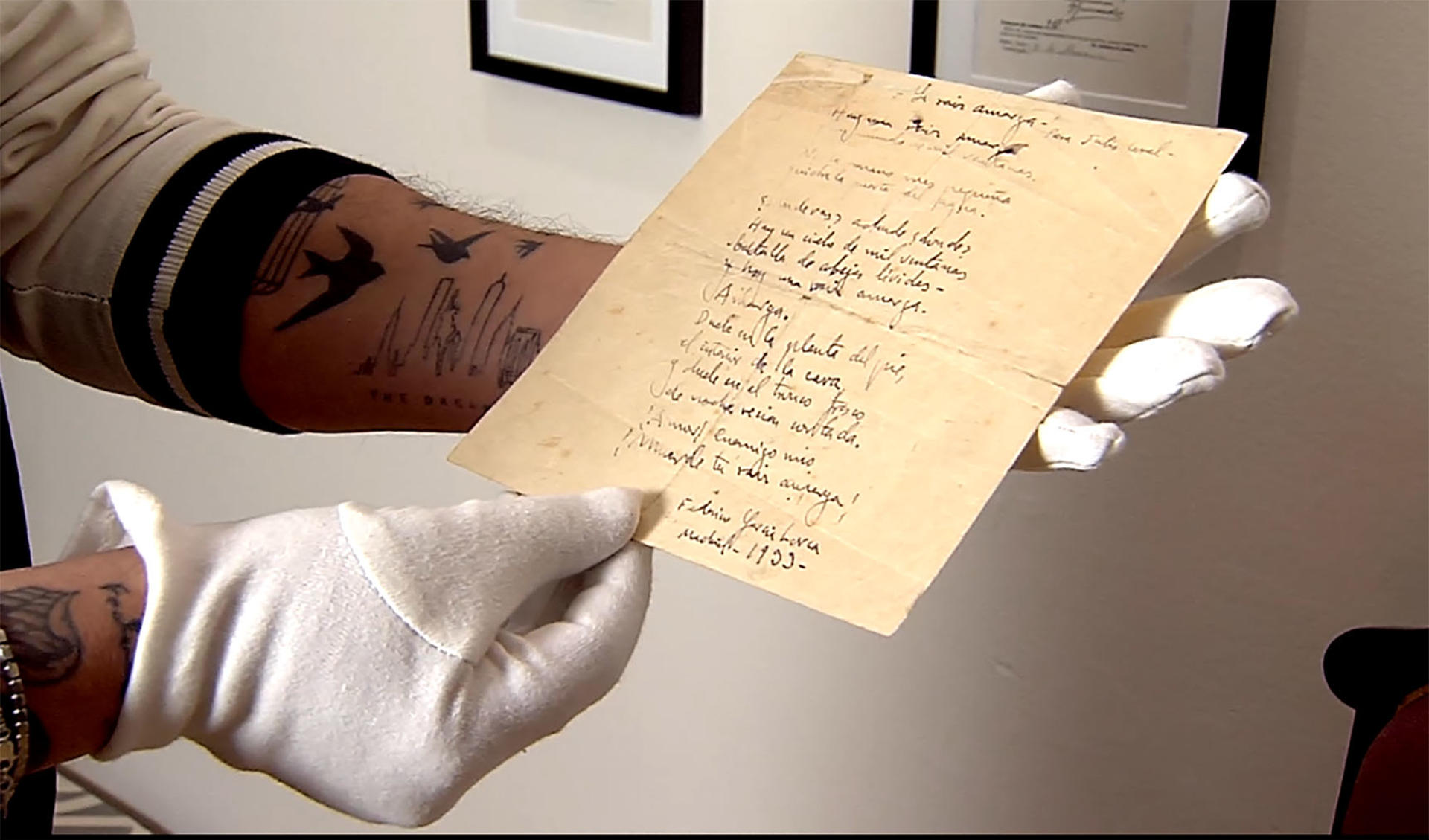 El cantante Miguel Poveda halla un poema inédito de Lorca