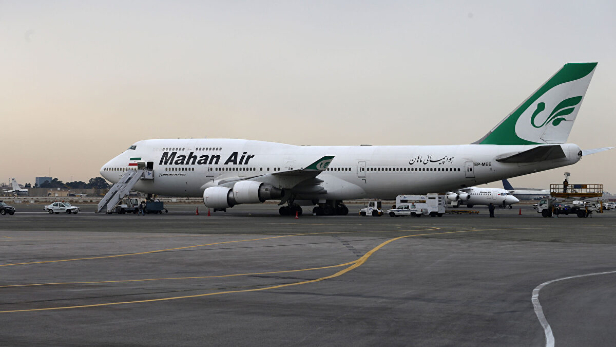 Irán desafía a Occidente: reabre su espacio aéreo pero amenaza con cerrar el estrecho de Ormuz