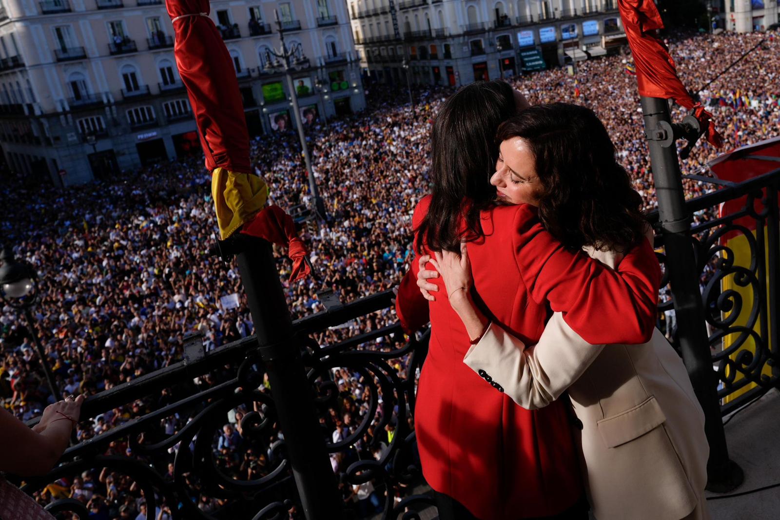 María Corina Machado desata la emoción de miles de venezolanos en Sol: "Hoy comienza el regreso a casa"