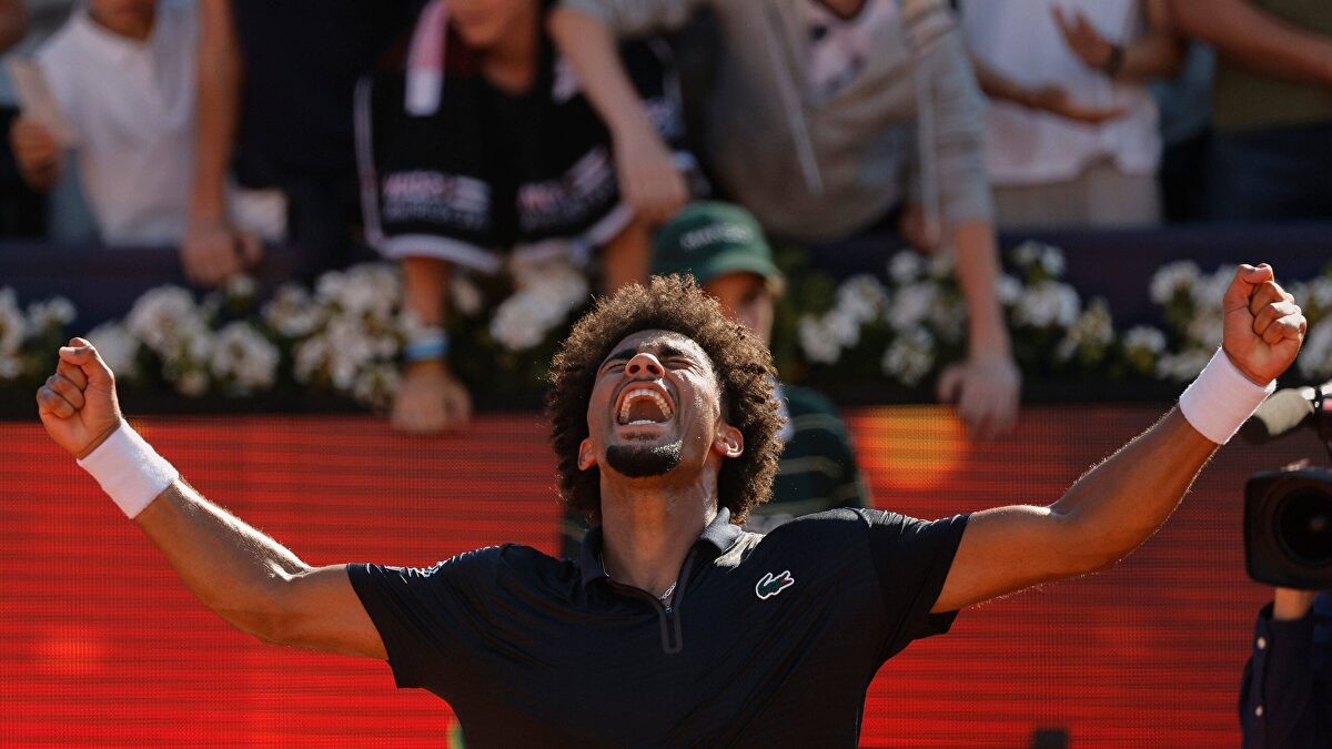 Arthur Fils se corona en el Conde de Godó tras doblegar a Andrey Rublev