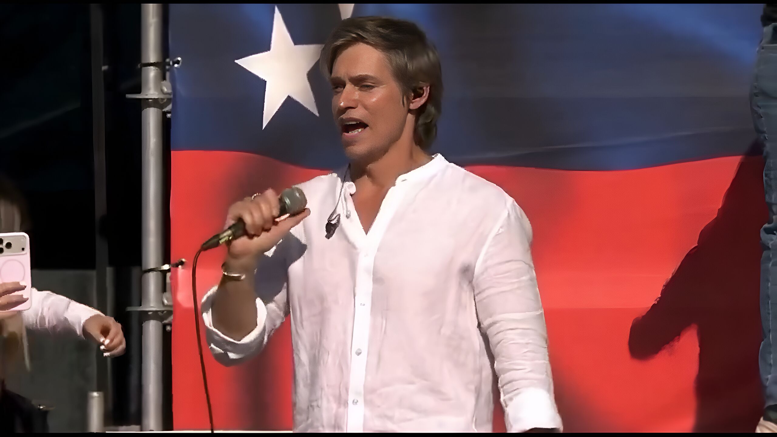 Carlos Baute se disculpa por gritar "¡Fuera la mona!" a Delcy Rodríguez: "Me dejé llevar por la emoción"