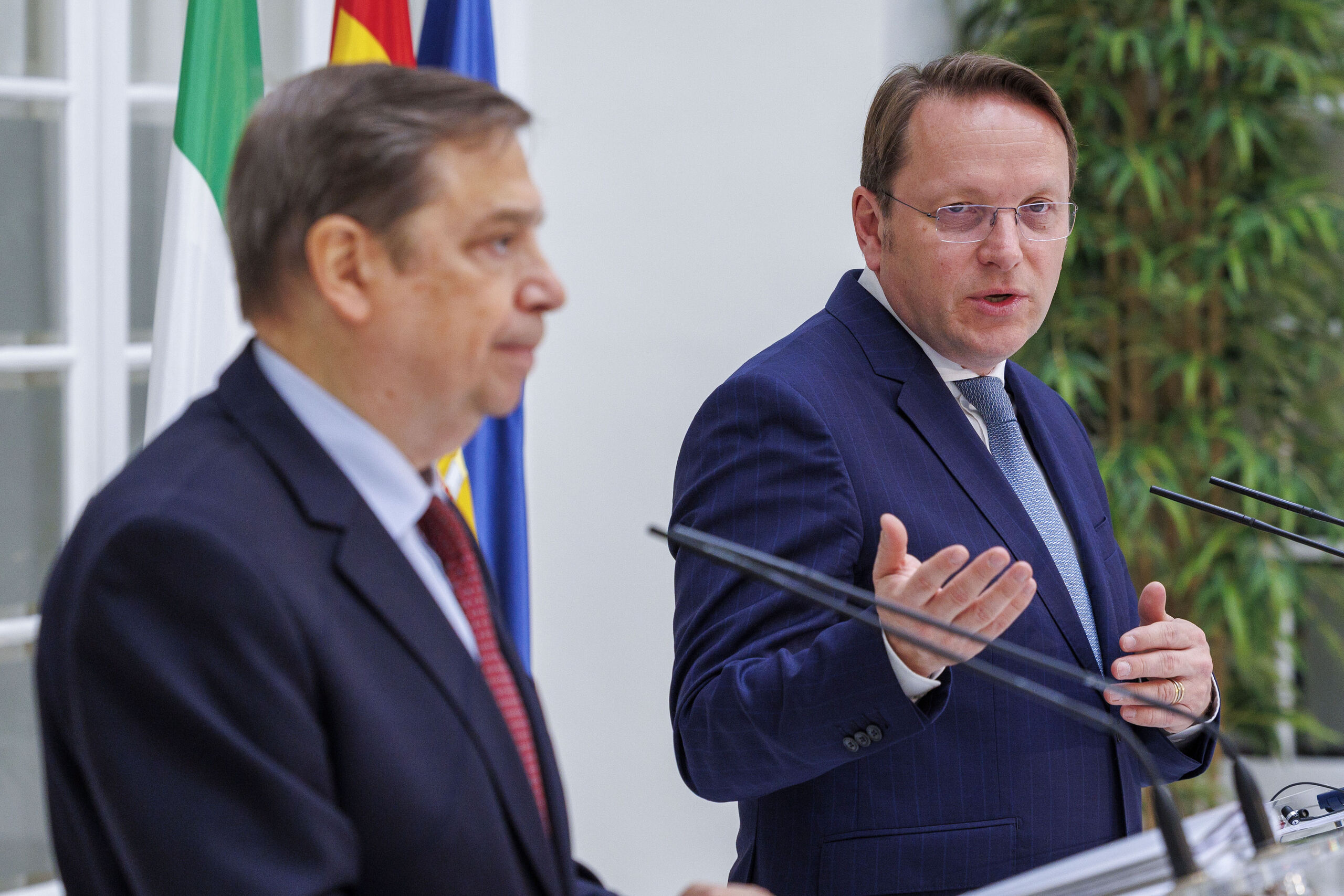 Bruselas intenta calmar al campo y aumentará los controles de productos extranjeros