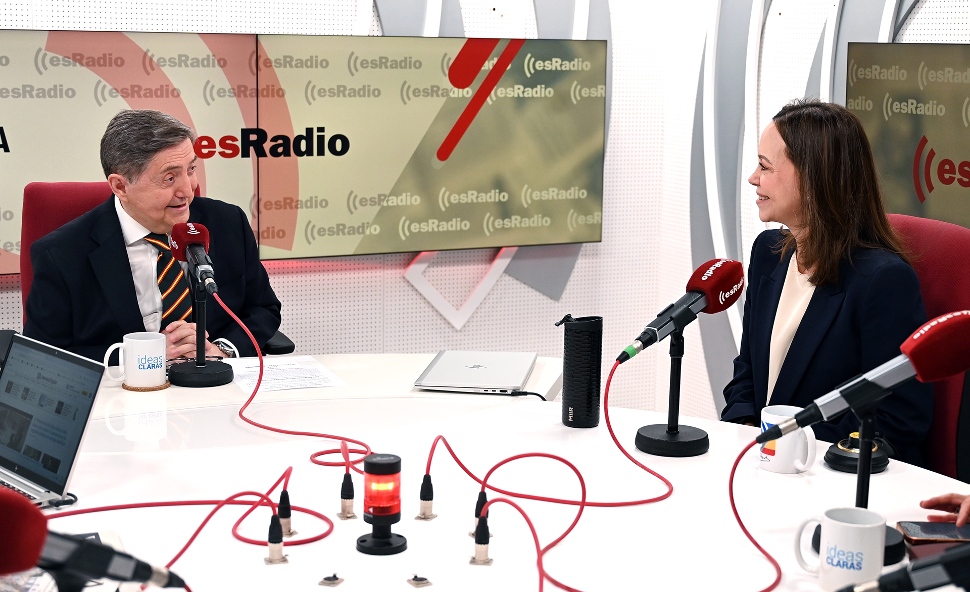 María Corina Machado: "El régimen está de salida y se está carcomiendo desde dentro"