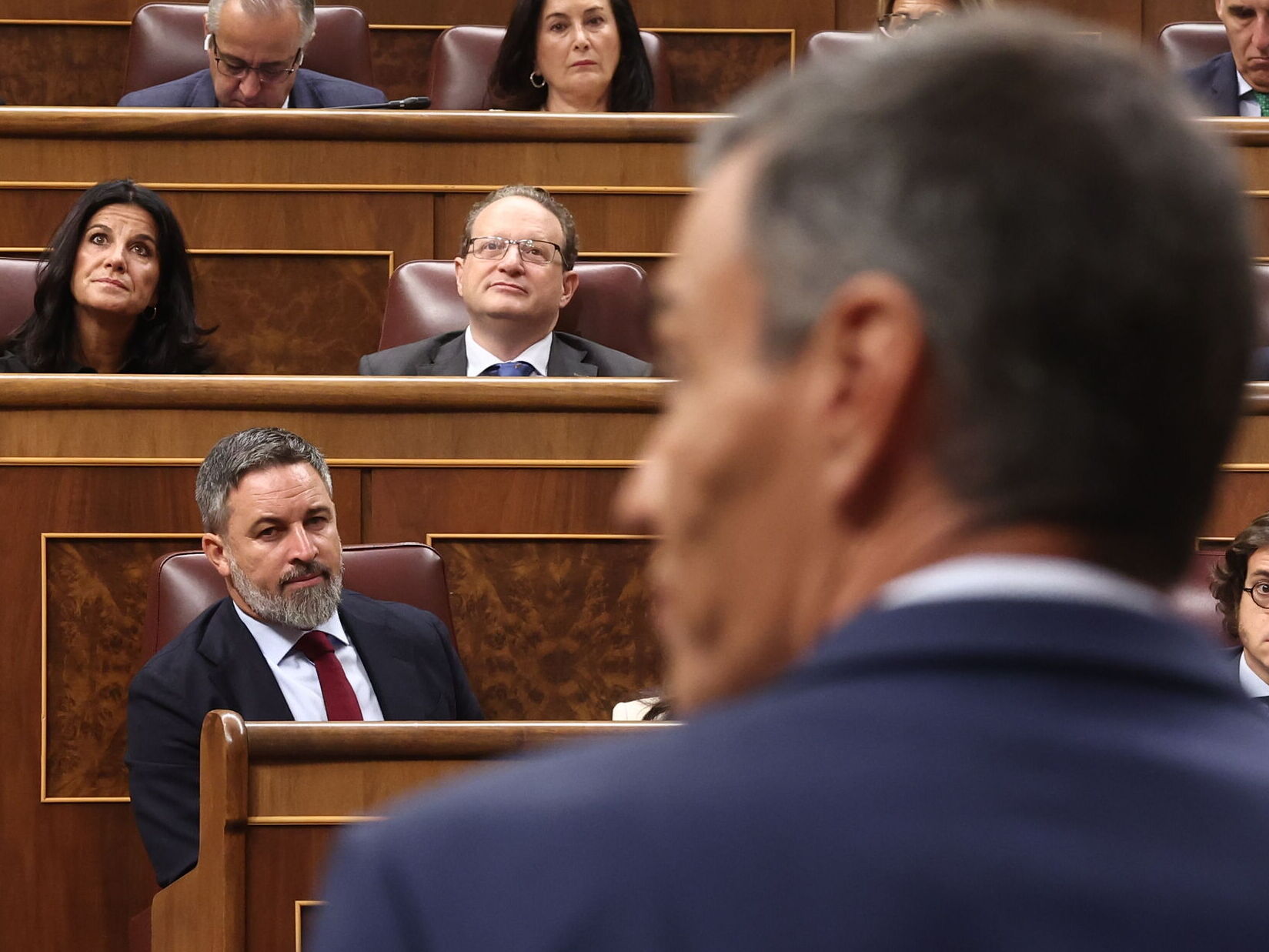 El PP vota contra la moción de Vox sobre la "prioridad nacional" tras rechazar los de Abascal su enmienda