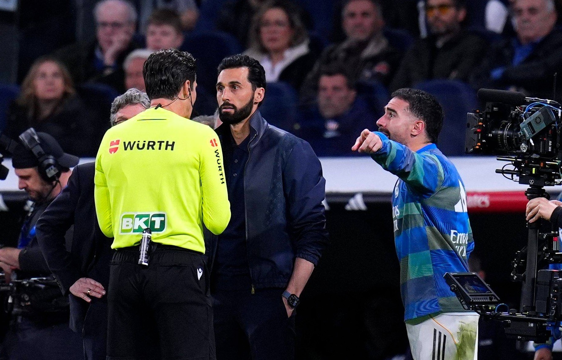 El Bernabéu dicta sentencia: pitos a Vinicius, Mbappé y Camavinga