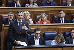 MADRID, 22/04/2026.- El jefe del Ejecutivo, Pedro Sánchez, interviene durante la sesión de control al Gobierno que se celebra este miércoles en el Congreso. EFE/ Javier Lizon