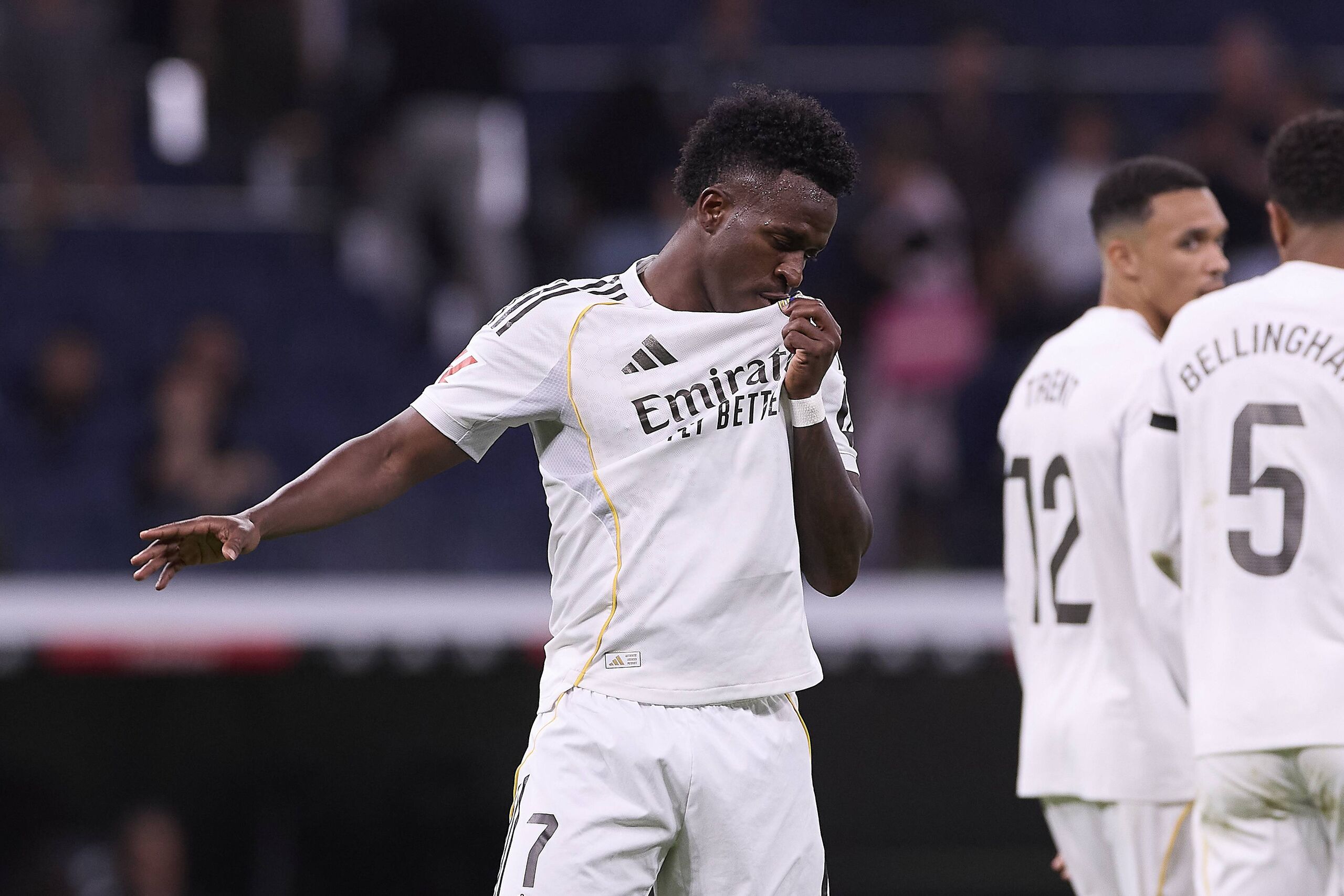 El Bernabéu dicta sentencia tras el desastre de Múnich: pitos a Camavinga y Vinicius