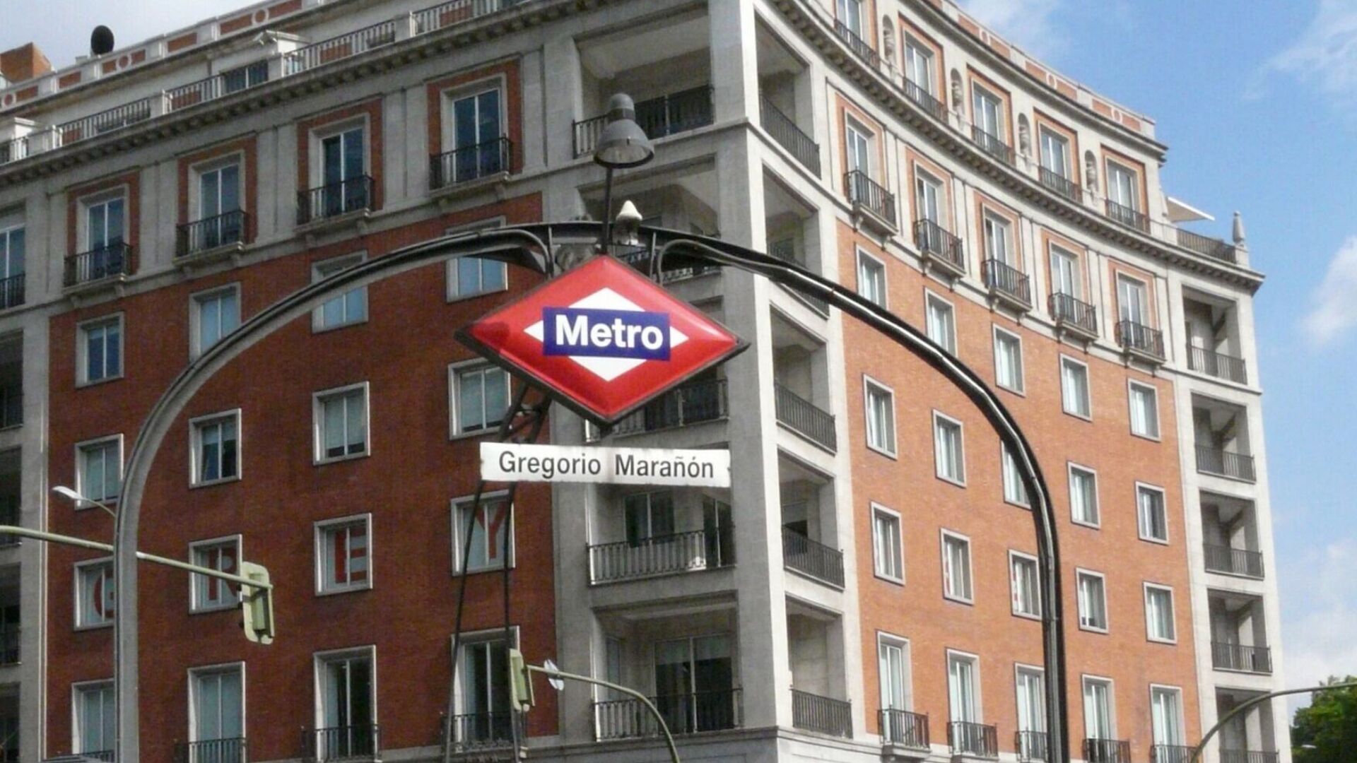 Ocho detenidos y dos heridos por arma blanca tras una reyerta en el Metro de Gregorio Marañón