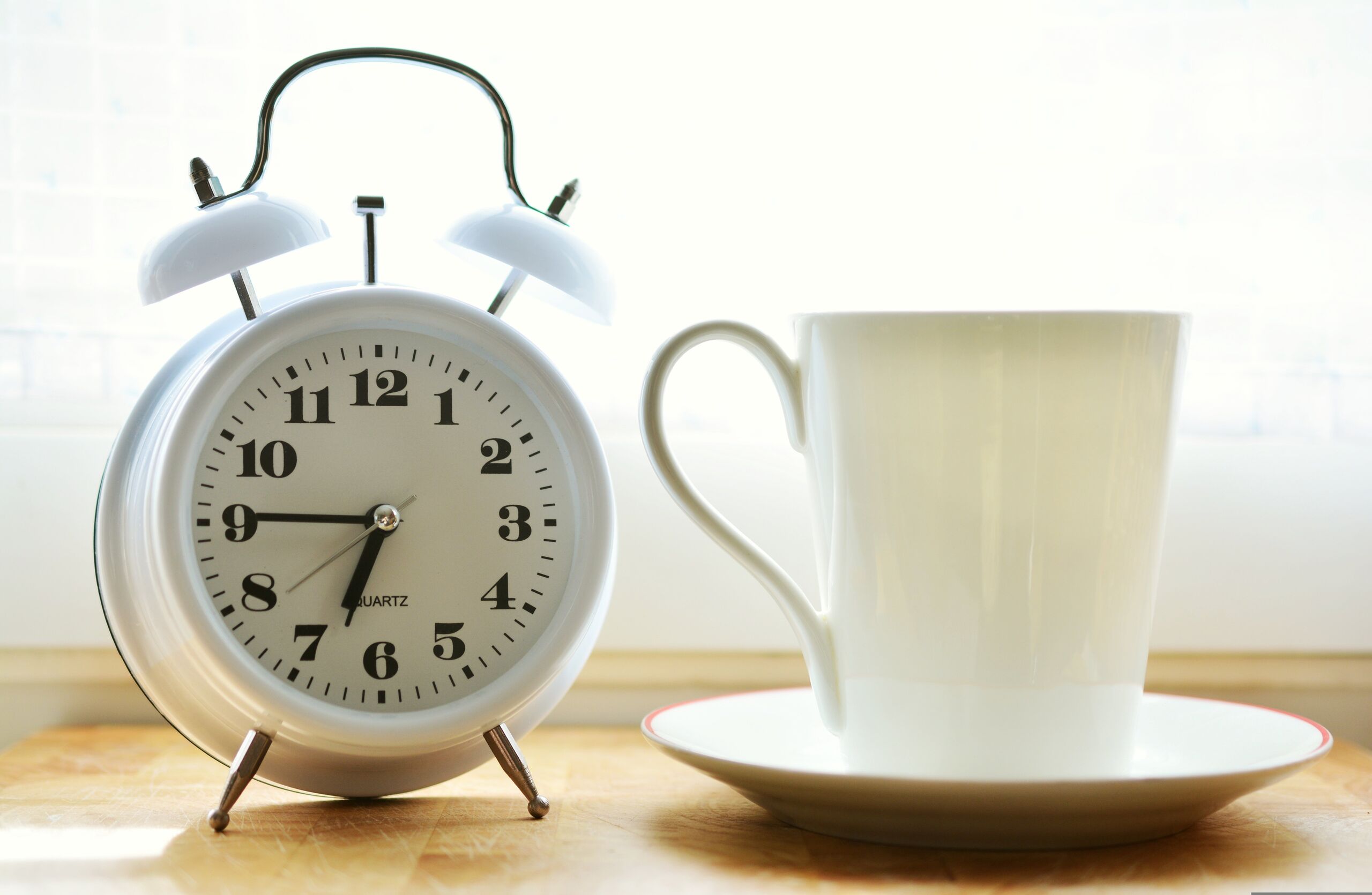 Historia del "despertador humano": el oficio vital antes de los relojes baratos