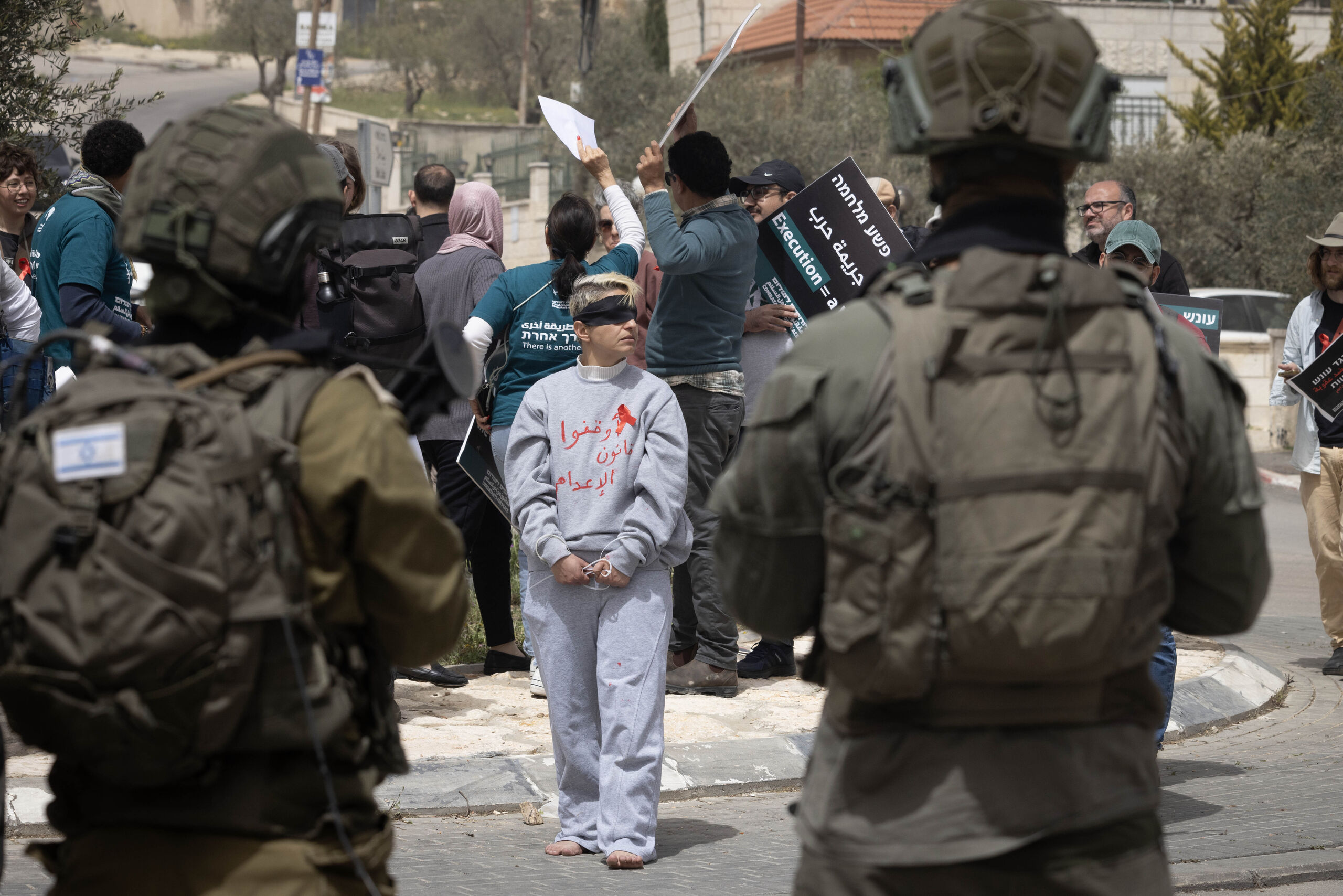 Sobre leyes israelíes infames y sus críticos igualmente infames